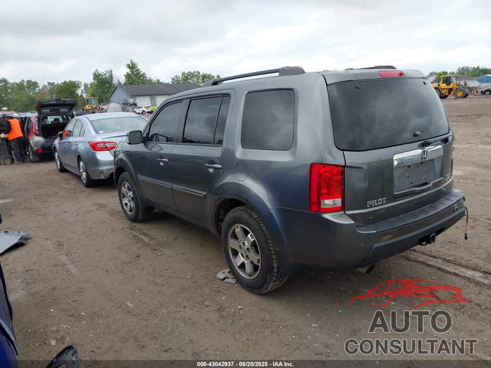 HONDA PILOT 2011 - 5FNYF4H91BB053077