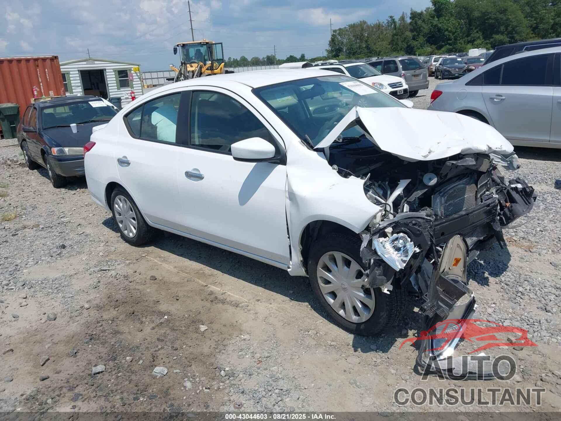 NISSAN VERSA 2017 - 3N1CN7AP5HK421321