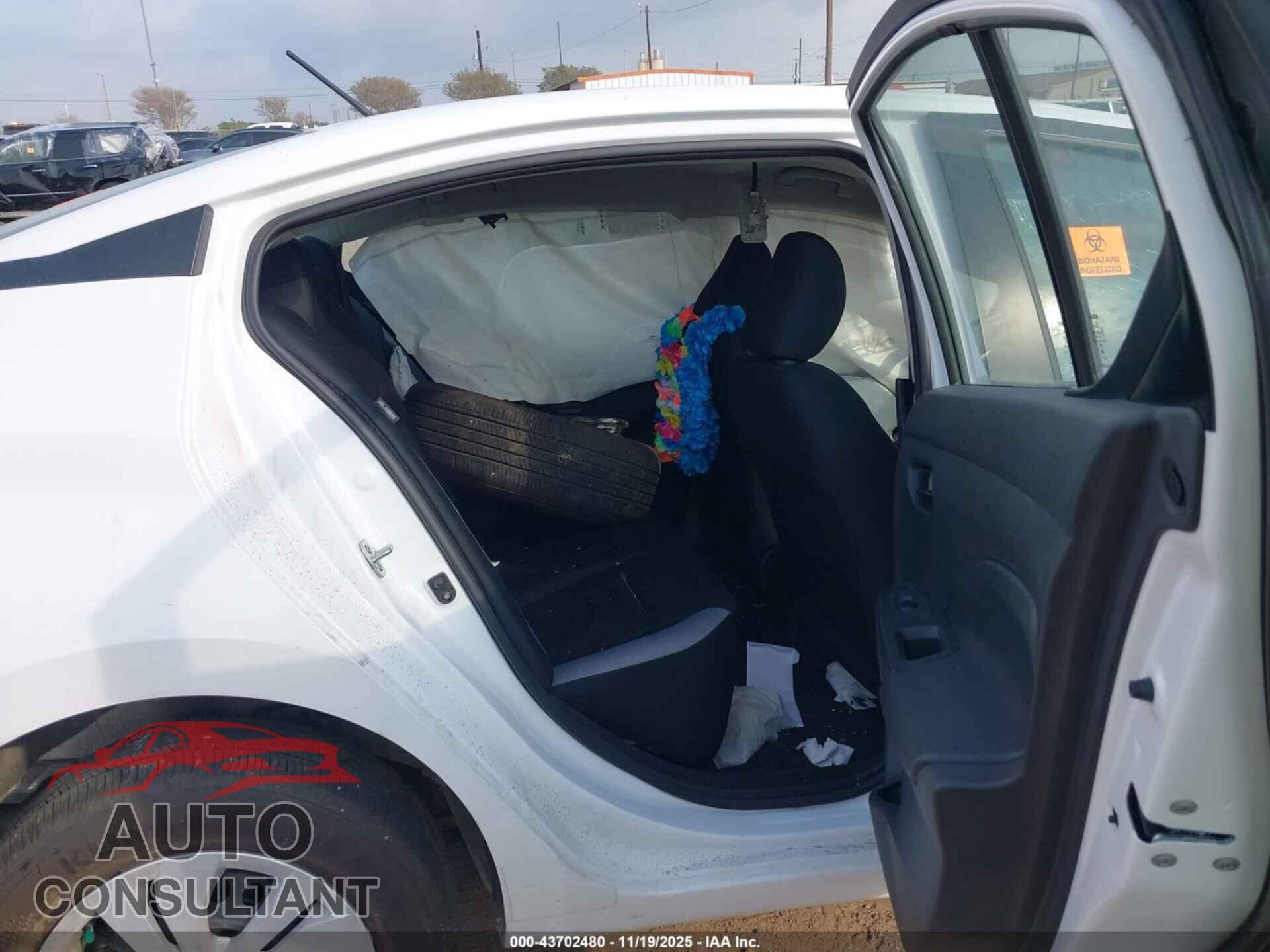 NISSAN VERSA 2025 - 3N1CN8DVXSL858846