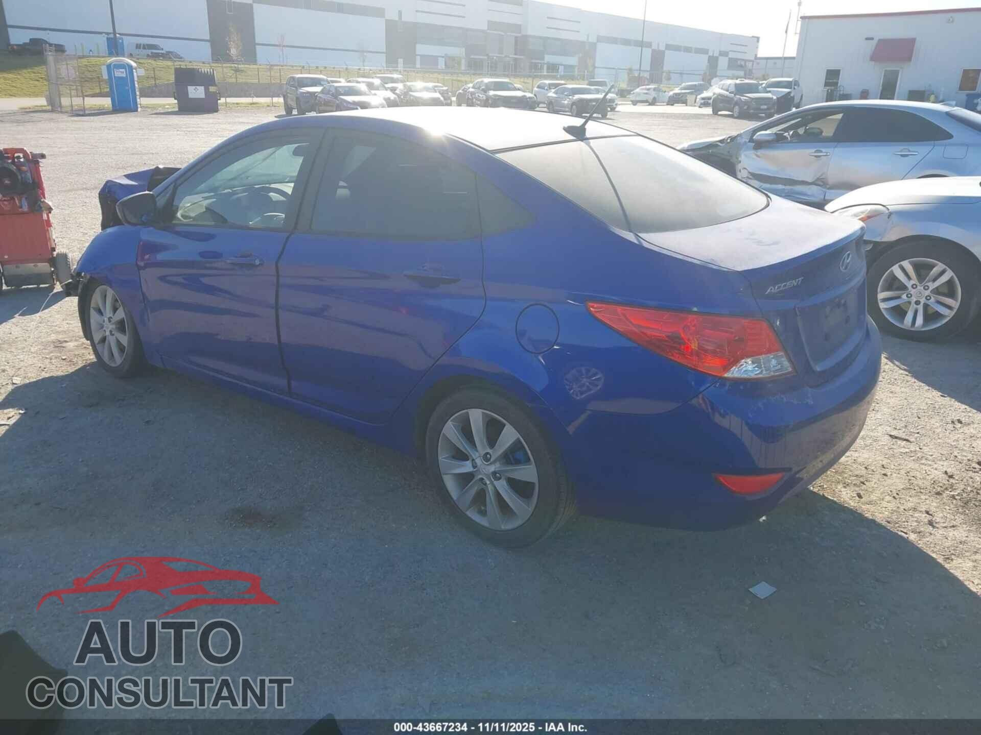 HYUNDAI ACCENT 2013 - KMHCU4AE3DU463473