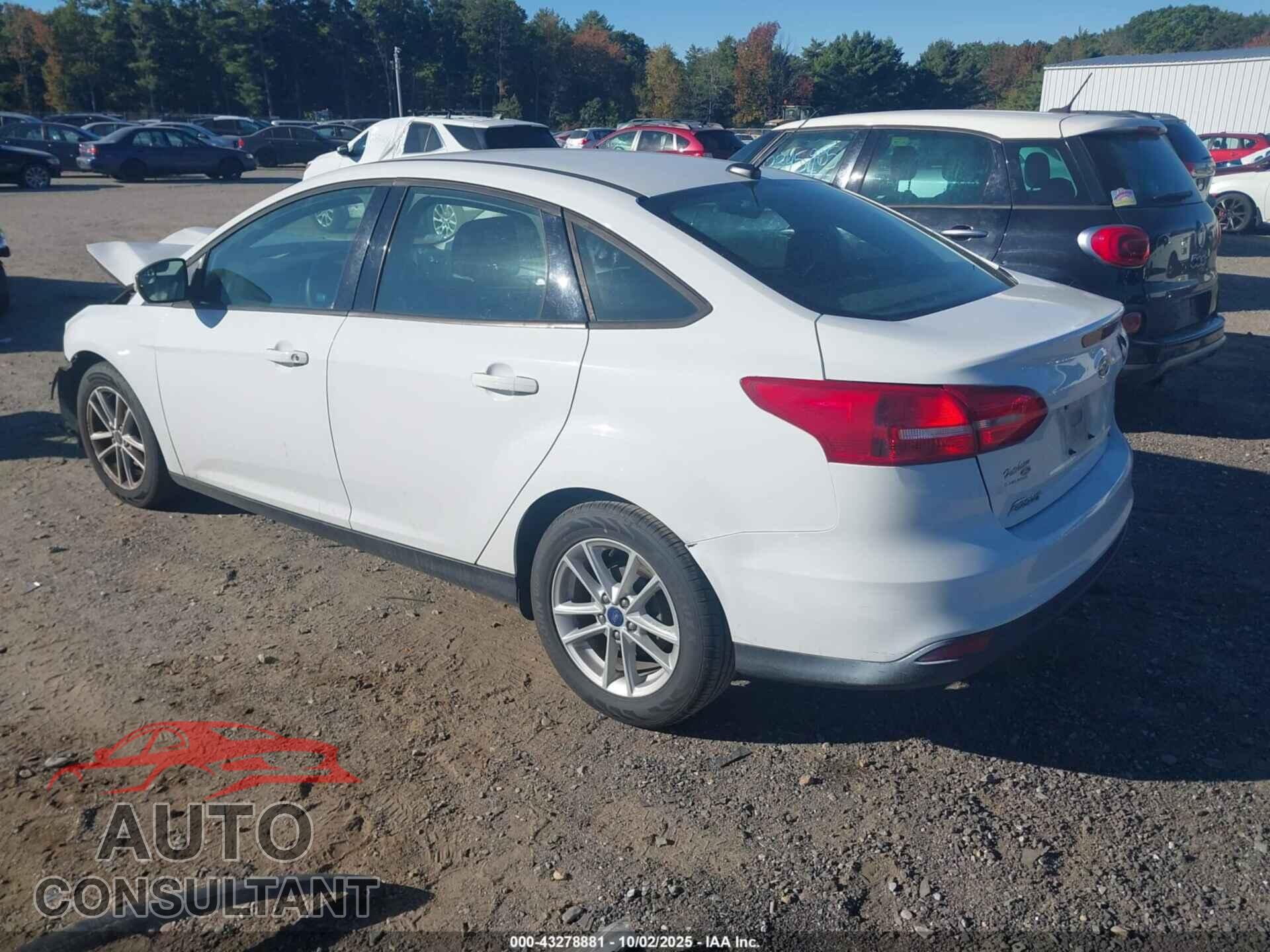 FORD FOCUS 2017 - 1FADP3F22HL332996