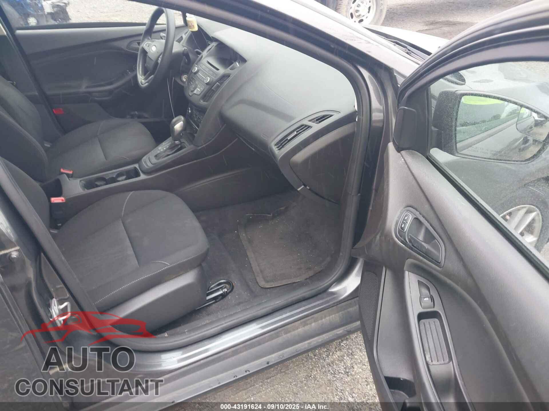 FORD FOCUS 2016 - 1FADP3E25GL373347