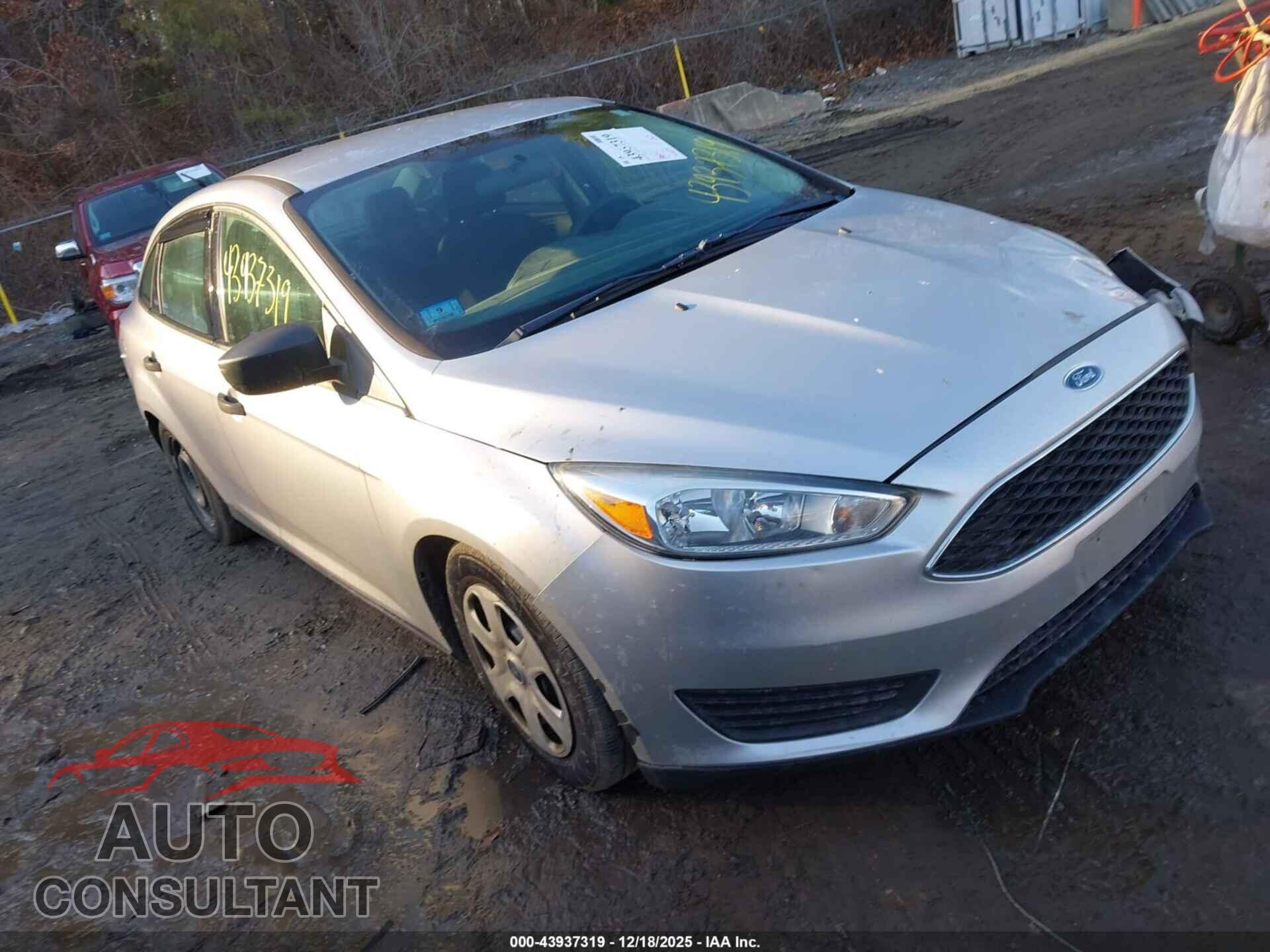 FORD FOCUS 2015 - 1FADP3E20FL278113