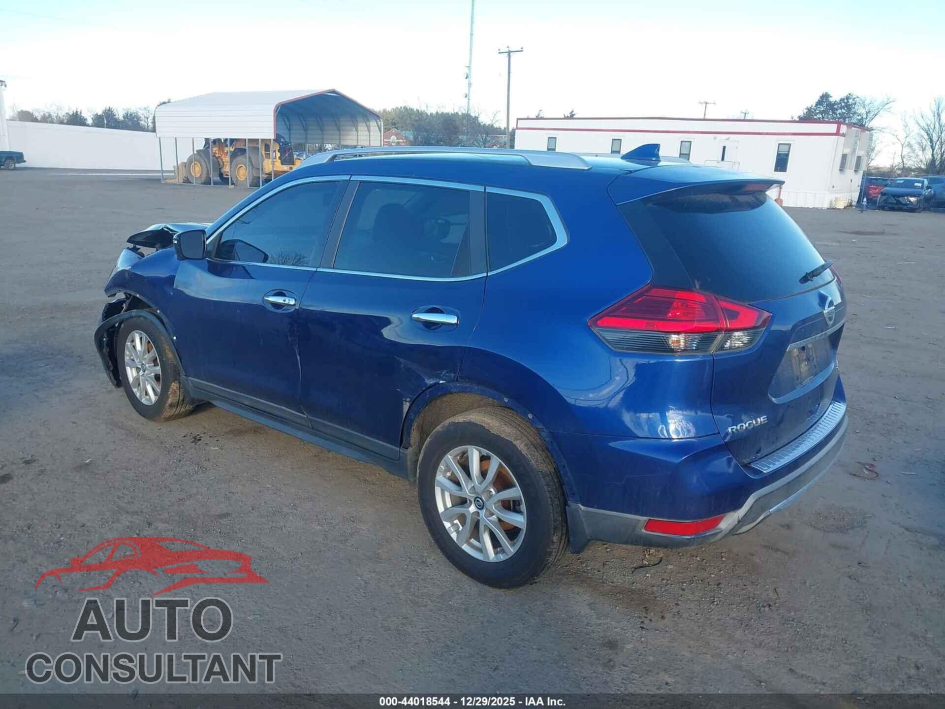 NISSAN ROGUE 2017 - KNMAT2MV0HP567955