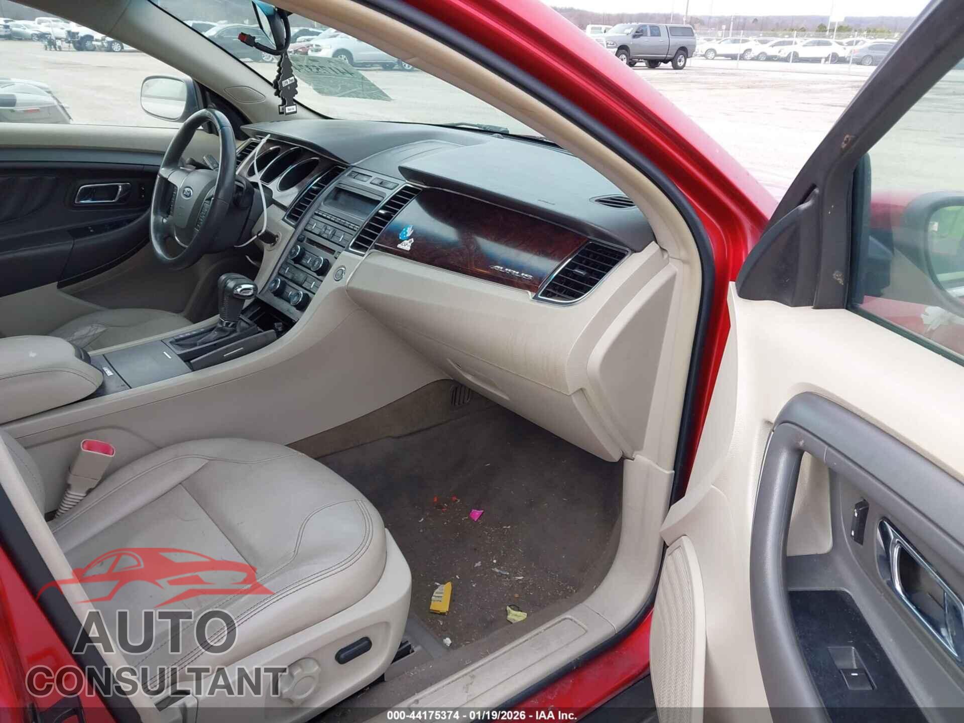 FORD TAURUS 2010 - 1FAHP2EW2AG145272