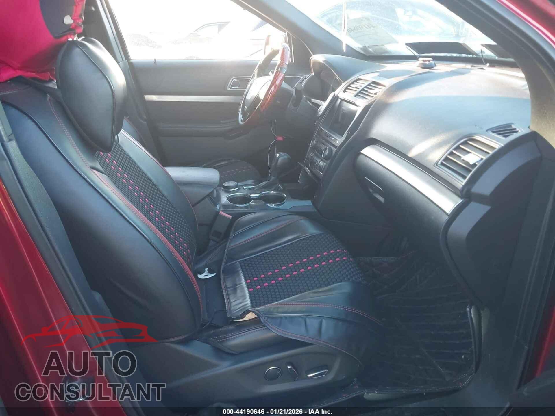 FORD EXPLORER 2018 - 1FM5K8D82JGB24922