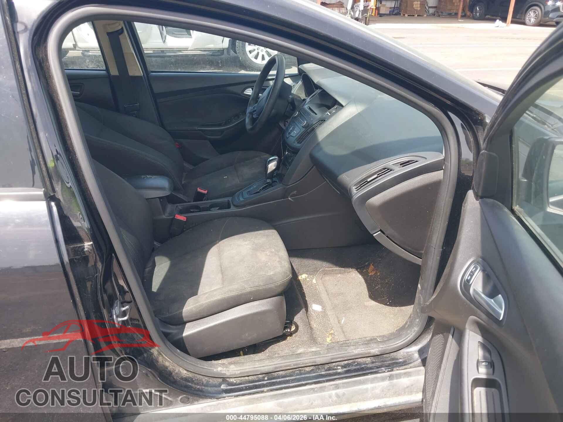 FORD FOCUS 2016 - 1FADP3F27GL247747