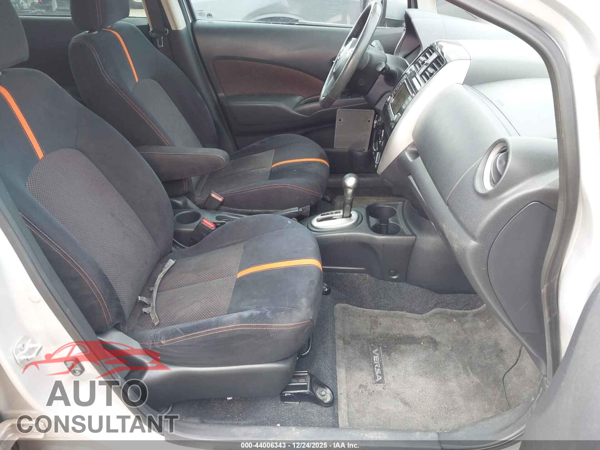 NISSAN VERSA NOTE 2015 - 3N1CE2CP3FL441011