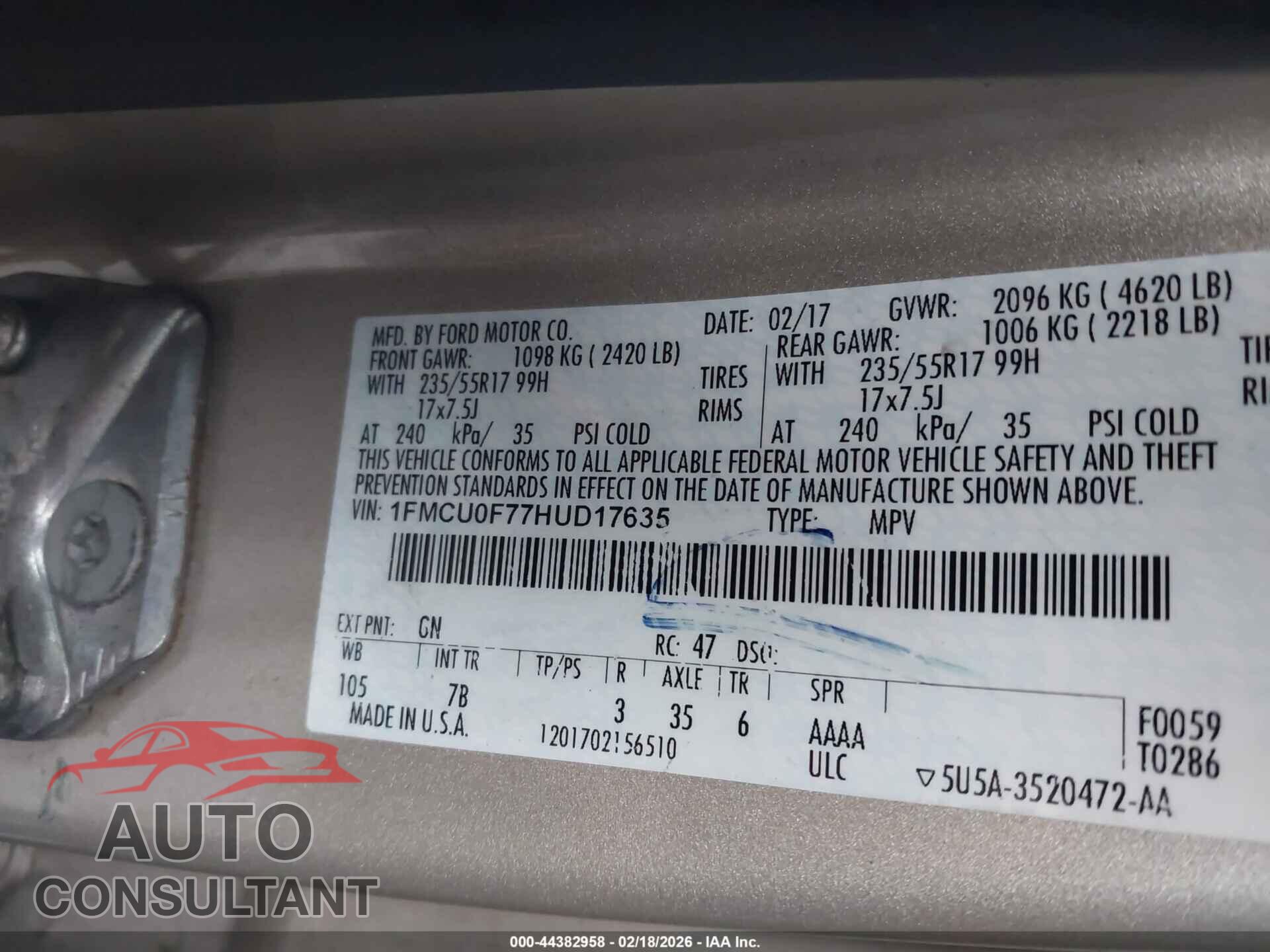 FORD ESCAPE 2017 - 1FMCU0F77HUD17635