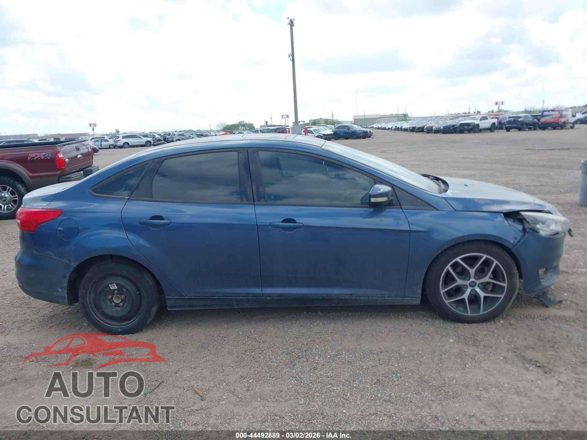 FORD FOCUS 2018 - 1FADP3H22JL222775