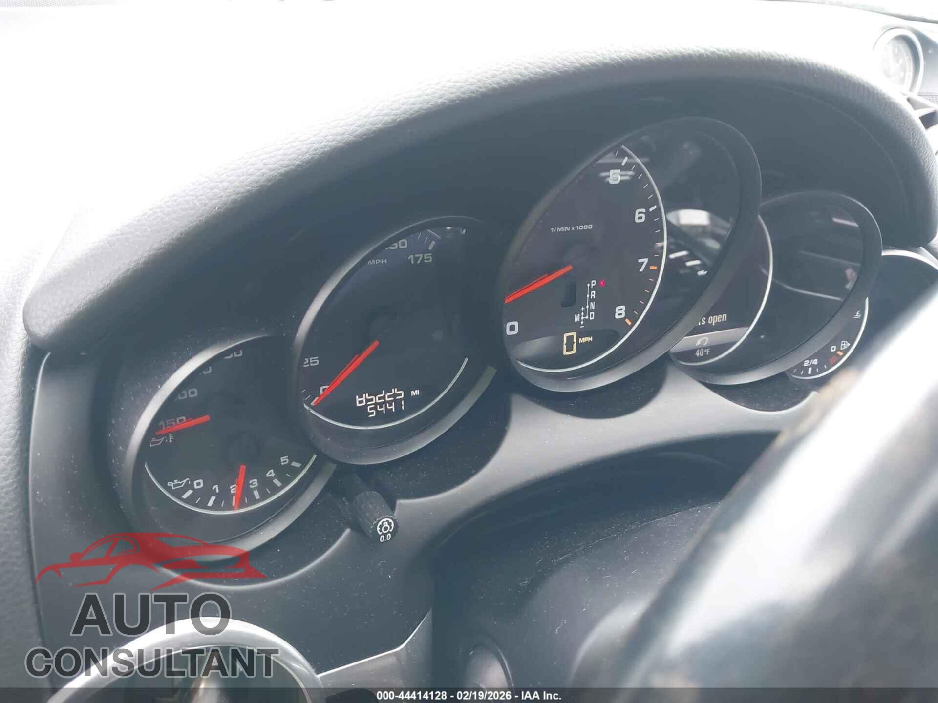 PORSCHE CAYENNE 2017 - WP1AA2A22HKA84513
