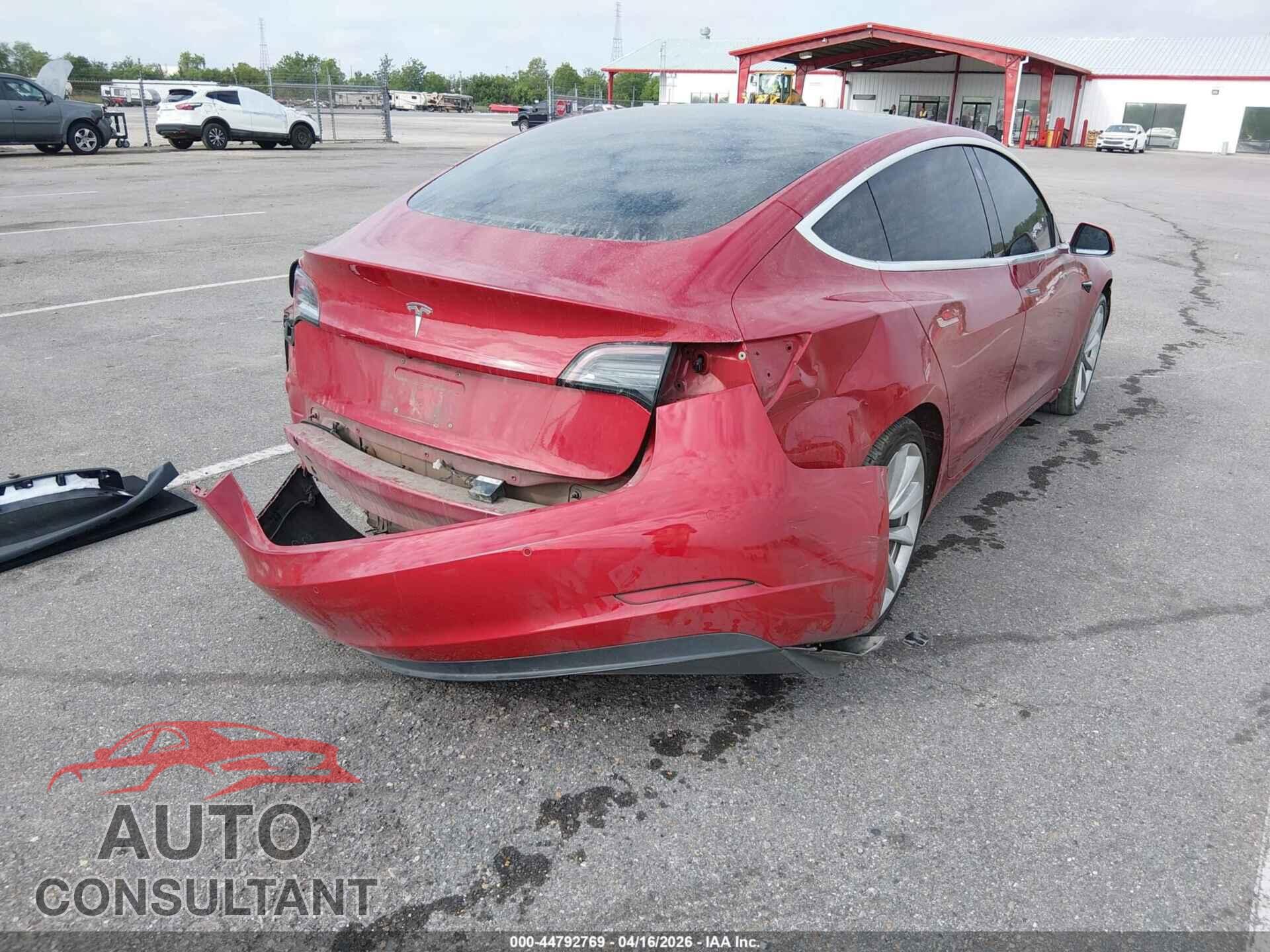 TESLA MODEL 3 2018 - 5YJ3E1EA3JF102952