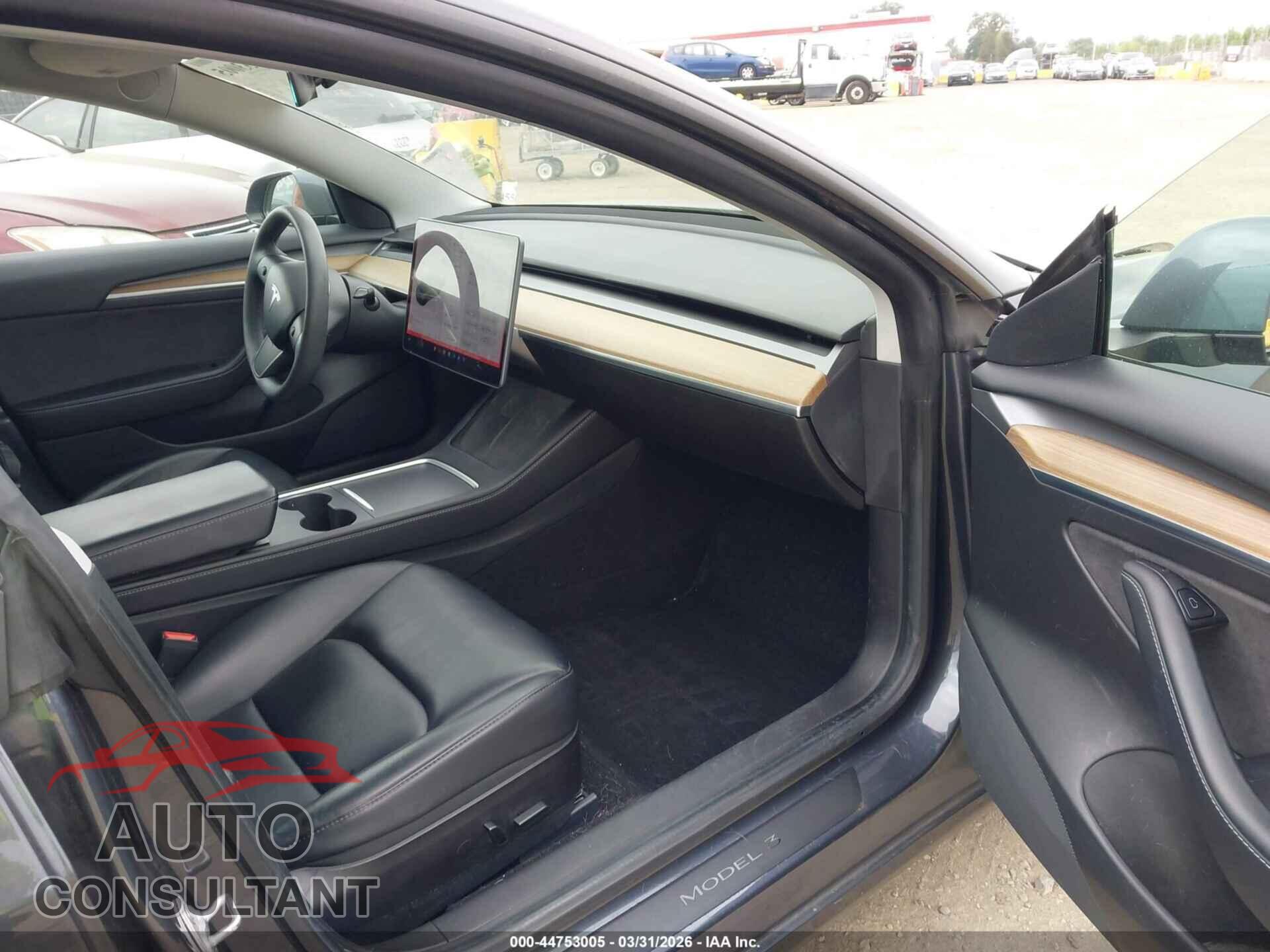 TESLA MODEL 3 2021 - 5YJ3E1EA9MF074255