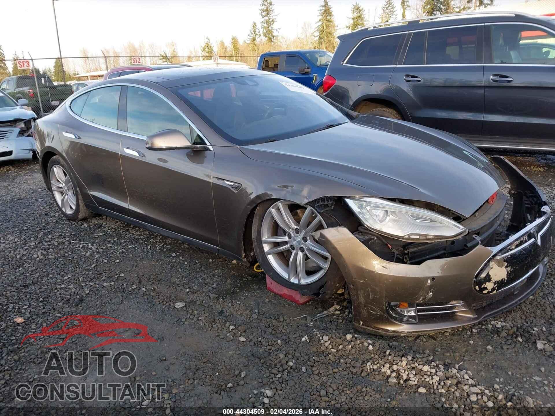TESLA MODEL S 2015 - 5YJSA1E25FF101793