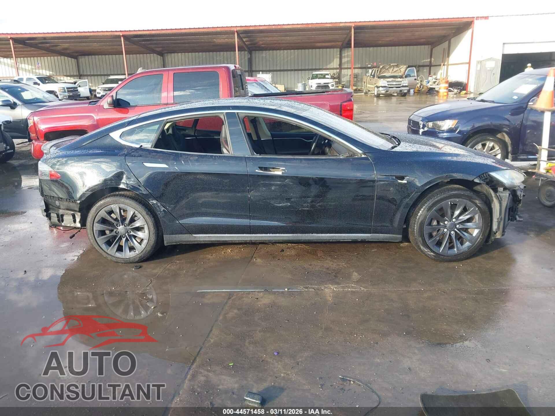 TESLA MODEL S 2013 - 5YJSA1DP9DFP14896