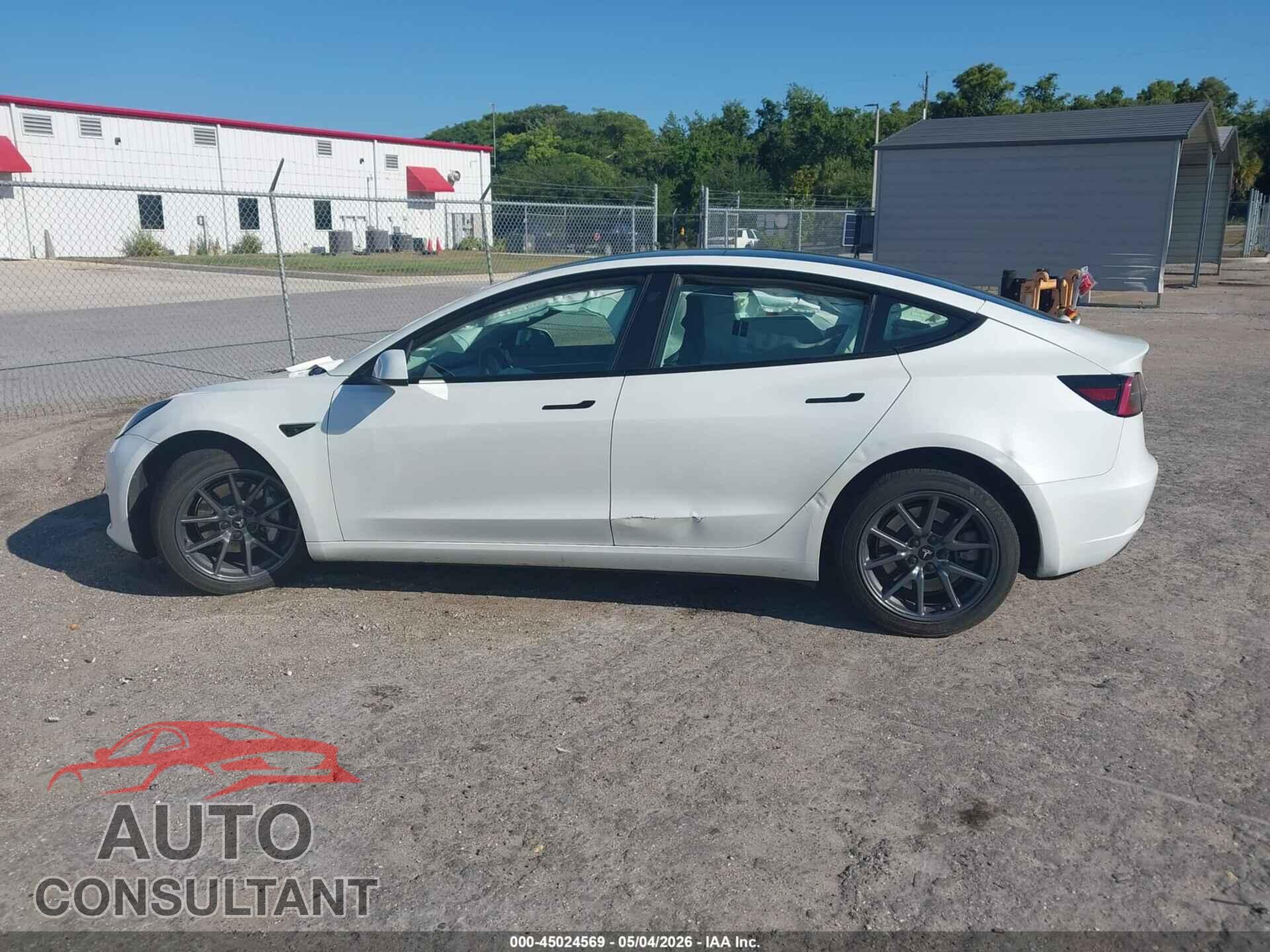 TESLA MODEL 3 2023 - 5YJ3E1EA3PF647851