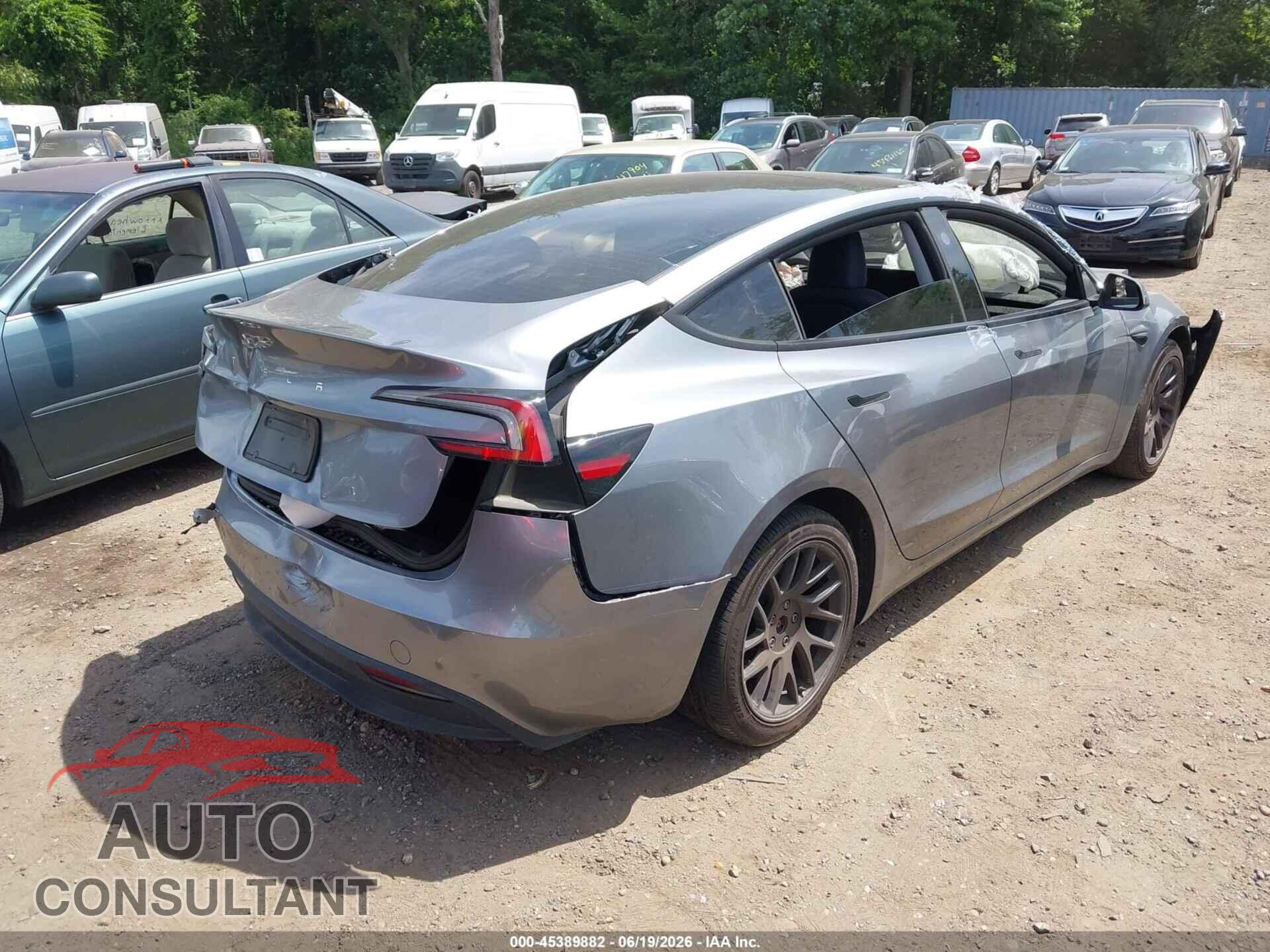 TESLA MODEL 3 2024 - 5YJ3E1EA2RF858056