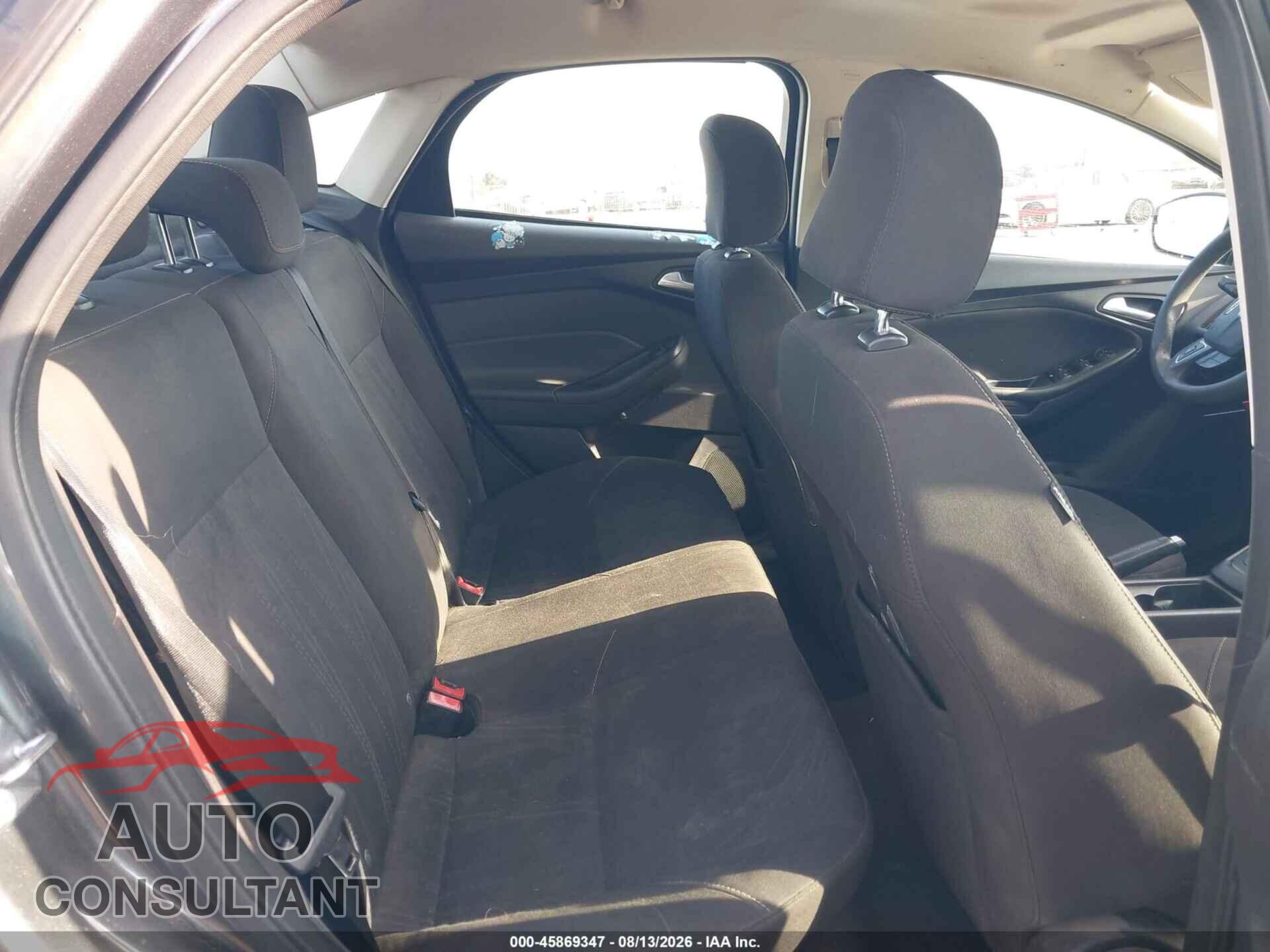 FORD FOCUS 2015 - 1FADP3F2XFL204115