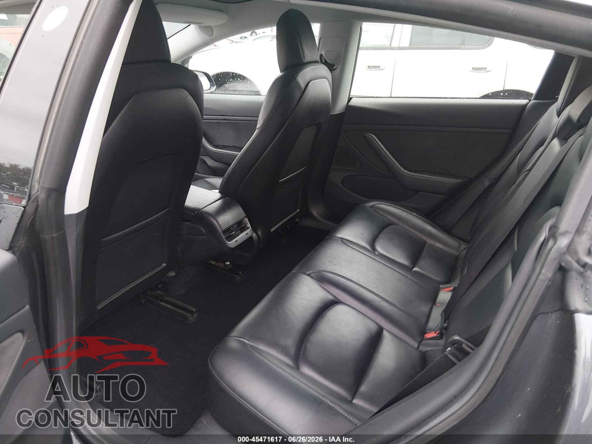 TESLA MODEL 3 2019 - 5YJ3E1EB0KF497828