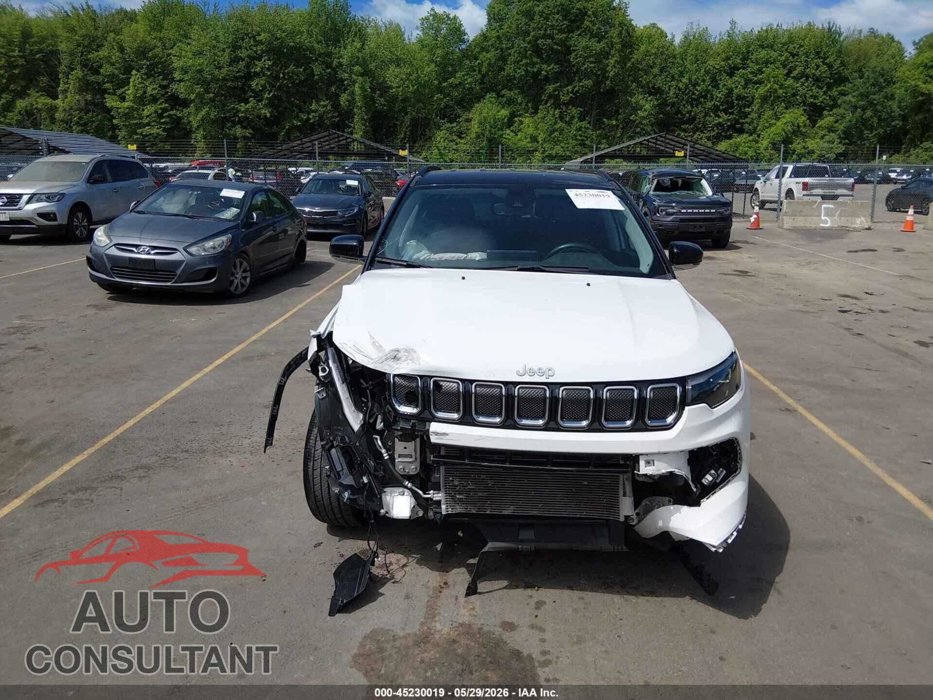 JEEP COMPASS 2022 - 3C4NJDCB5NT126596