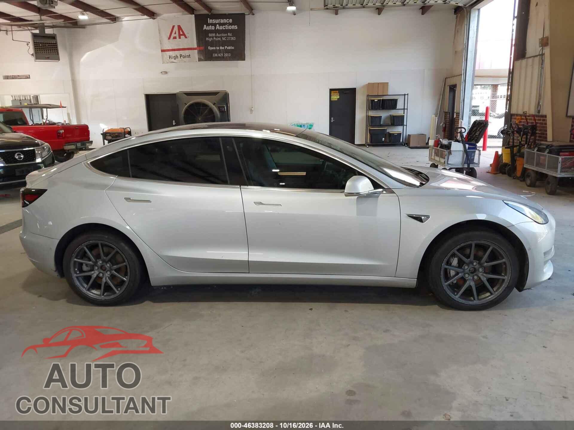 TESLA MODEL 3 2018 - 5YJ3E1EB0JF065089