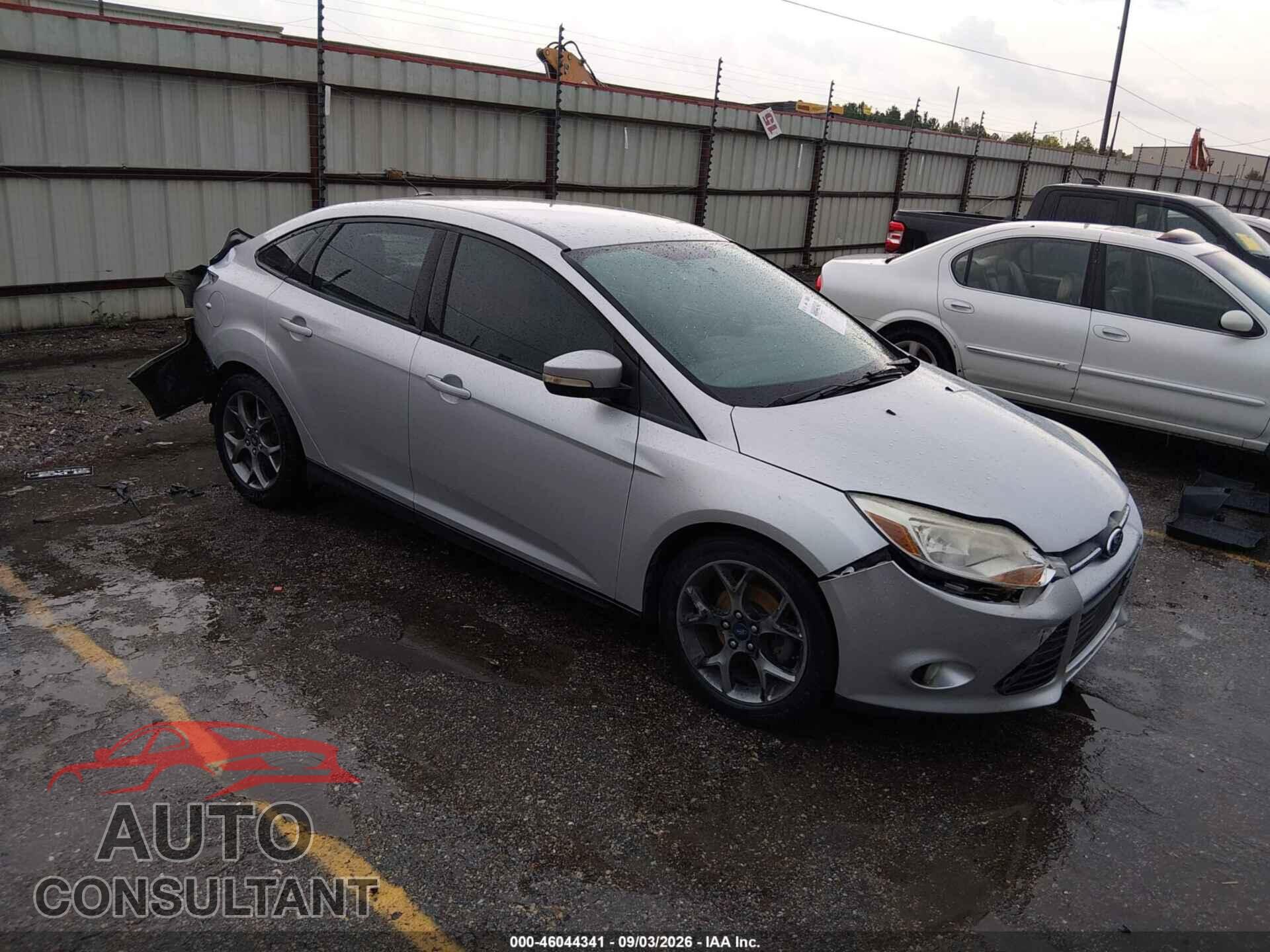 FORD FOCUS 2013 - 1FADP3F2XDL144320