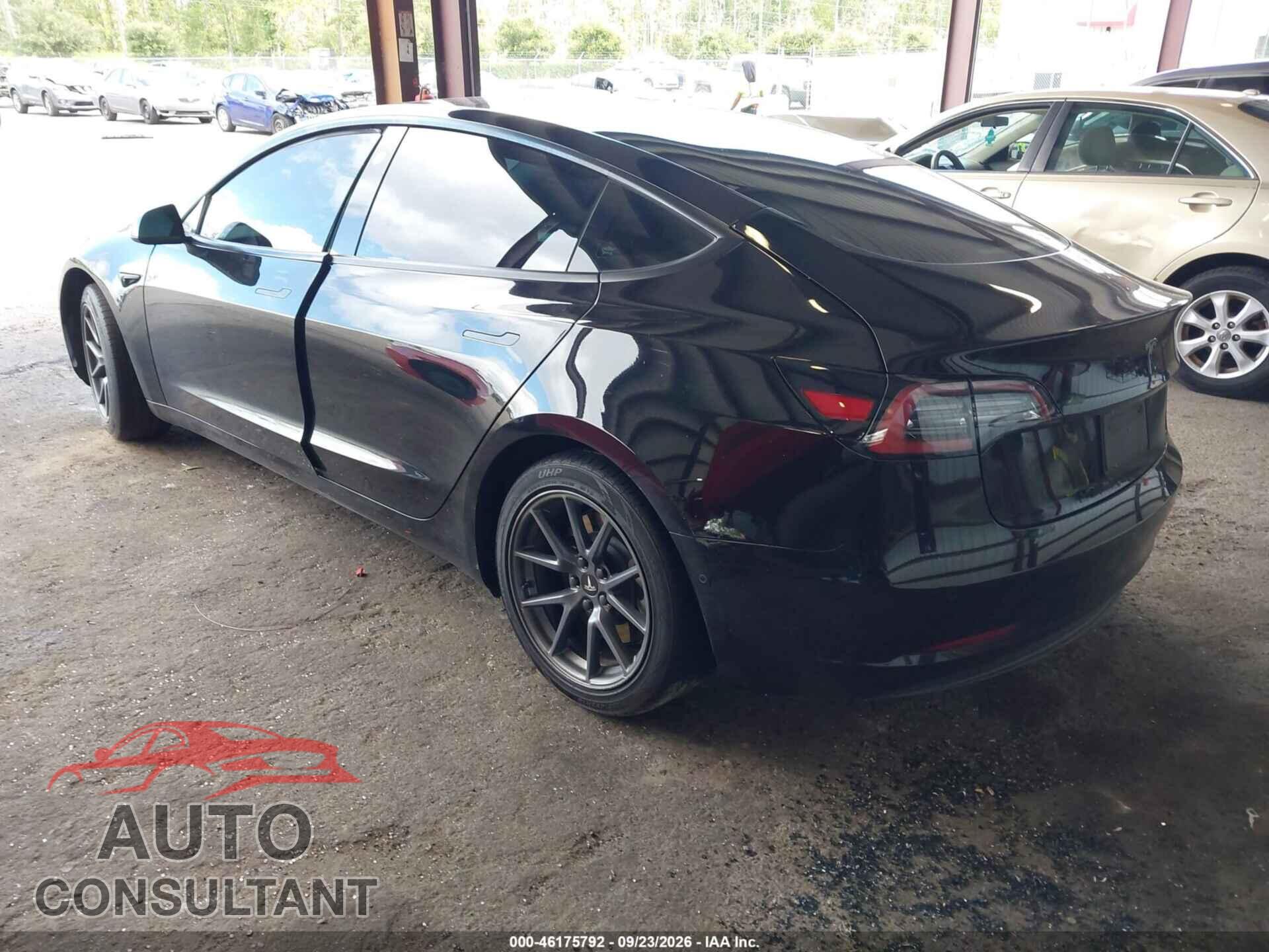 TESLA MODEL 3 2021 - 5YJ3E1EA5MF045609