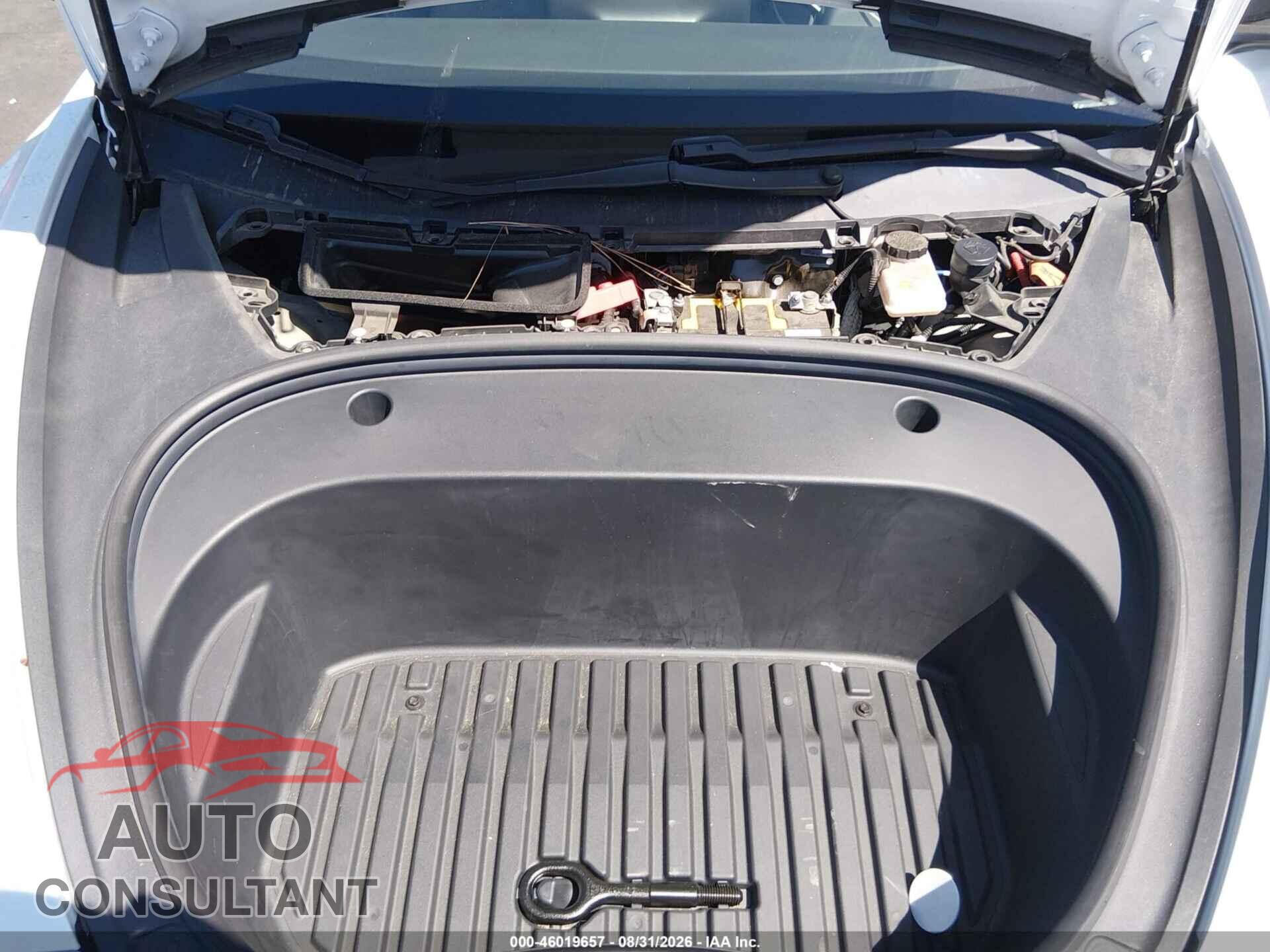 TESLA MODEL 3 2021 - 5YJ3E1EA5MF065892