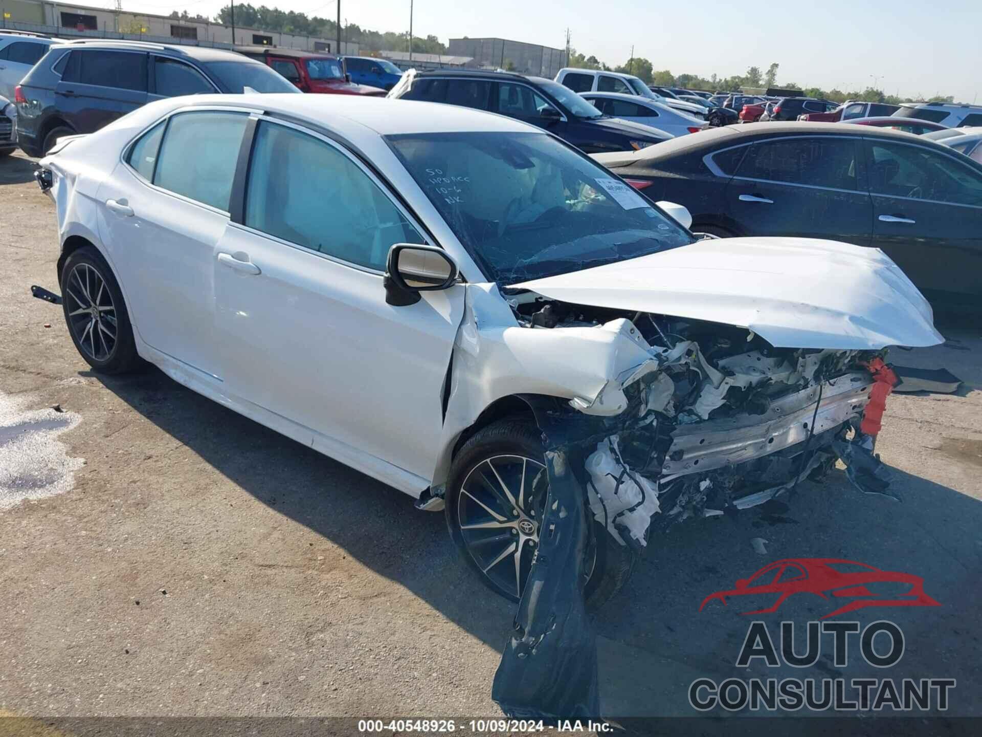 TOYOTA CAMRY 2024 - 4T1G11AK8RU851028