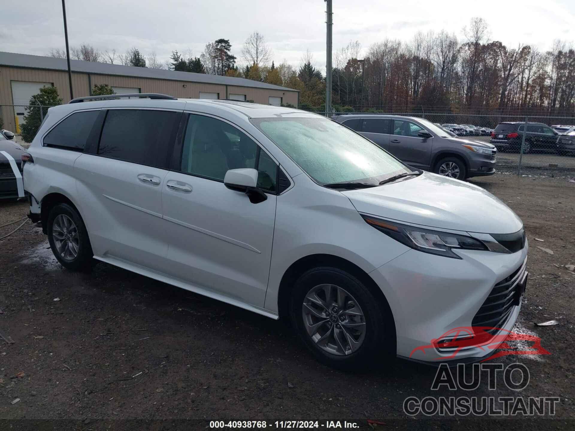 TOYOTA SIENNA 2022 - 5TDYSKFC0NS049181