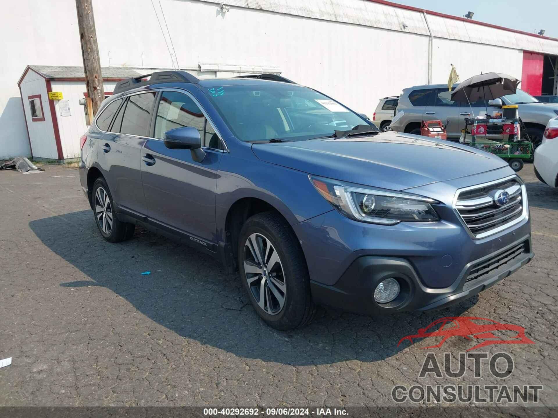 SUBARU OUTBACK 2018 - 4S4BSANC5J3300835