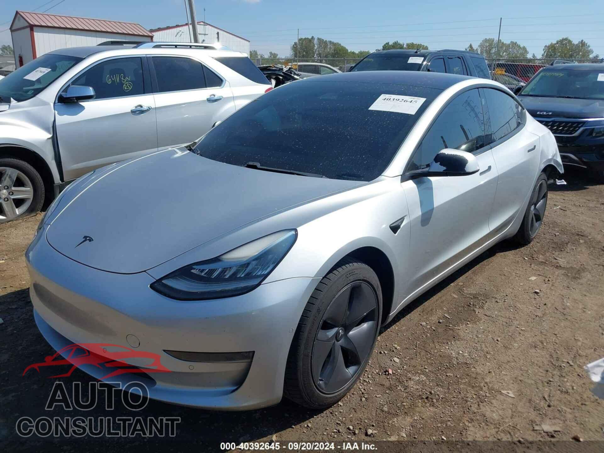 TESLA MODEL 3 2018 - 5YJ3E1EA8JF037547