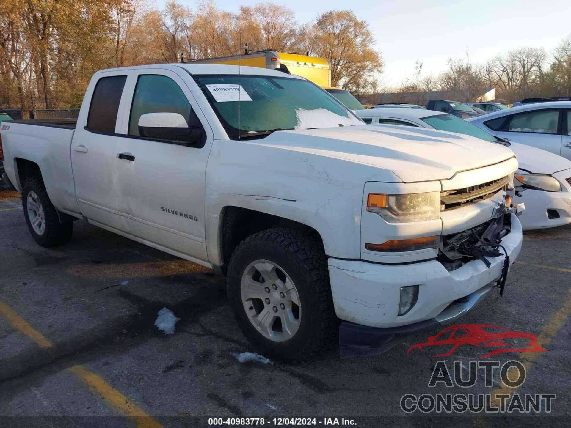 CHEVROLET SILVERADO 1500 2017 - 1GCVKREC7HZ184349