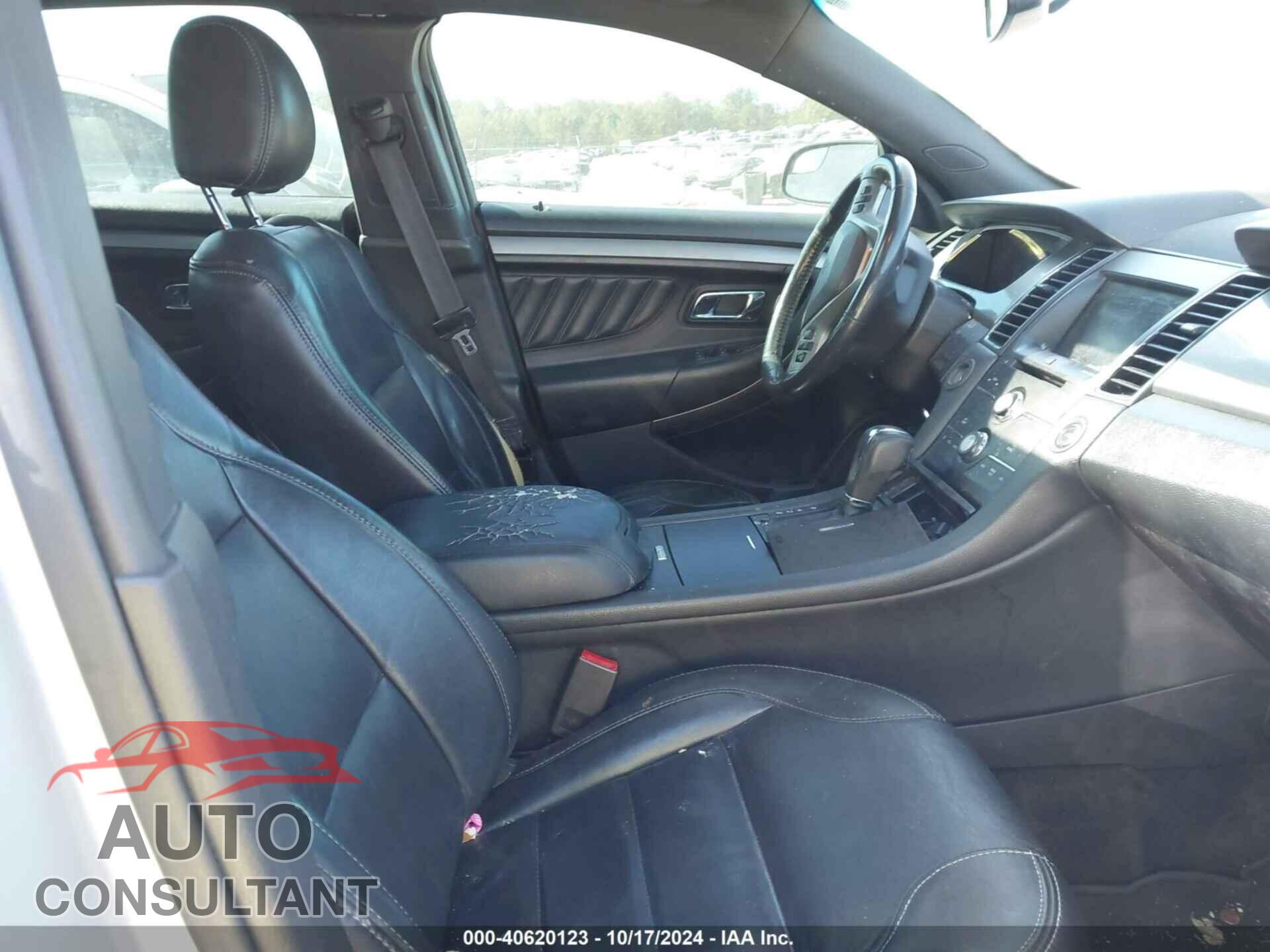 FORD TAURUS 2013 - 1FAHP2E82DG219960