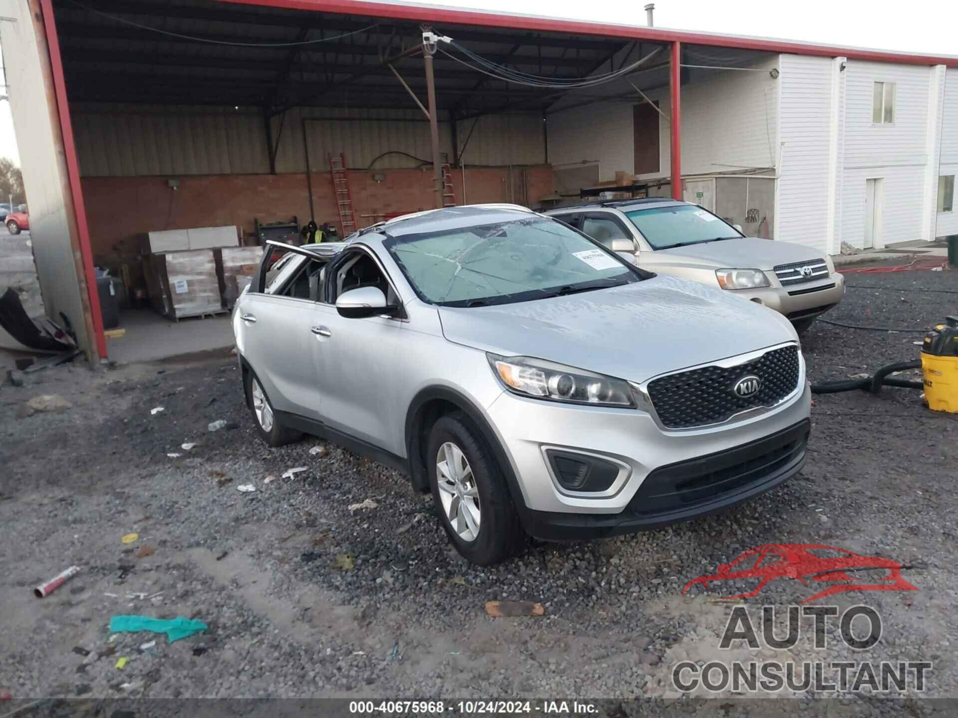 KIA SORENTO 2018 - 5XYPG4A59JG375604