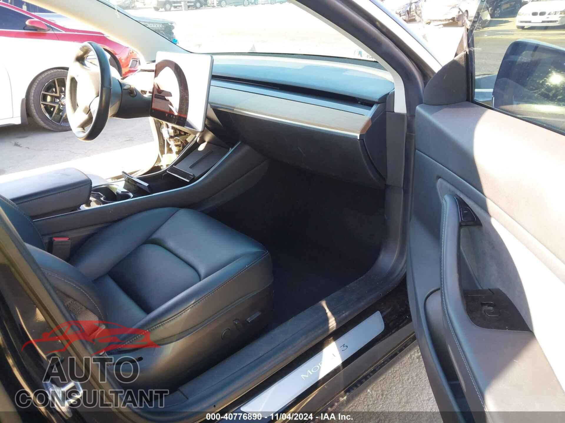 TESLA MODEL 3 2019 - 5YJ3E1EA7KF314237