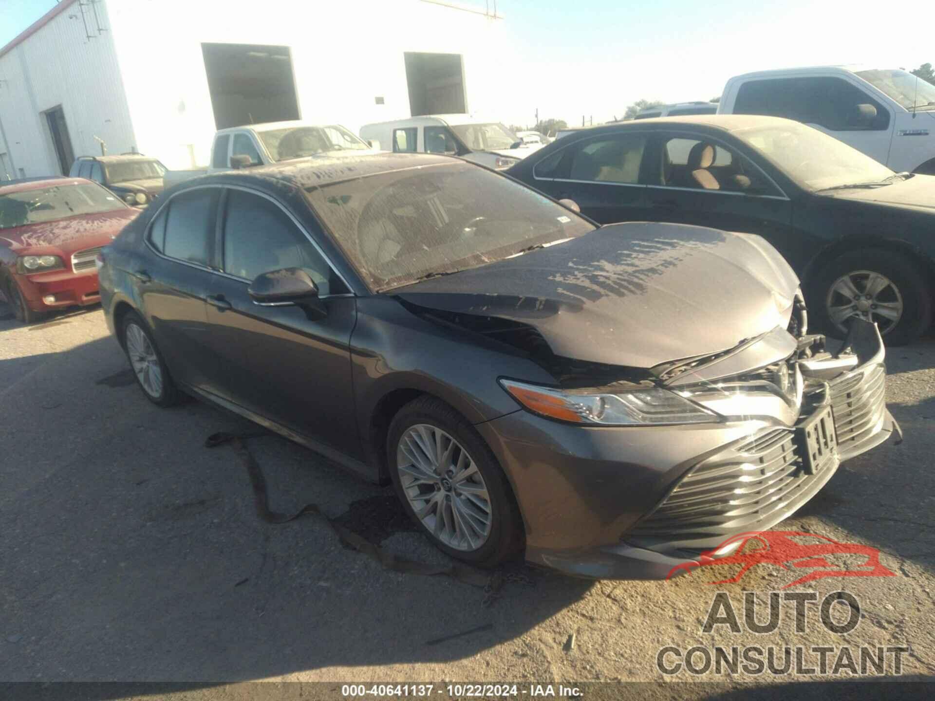 TOYOTA CAMRY 2019 - 4T1B11HK1KU809709