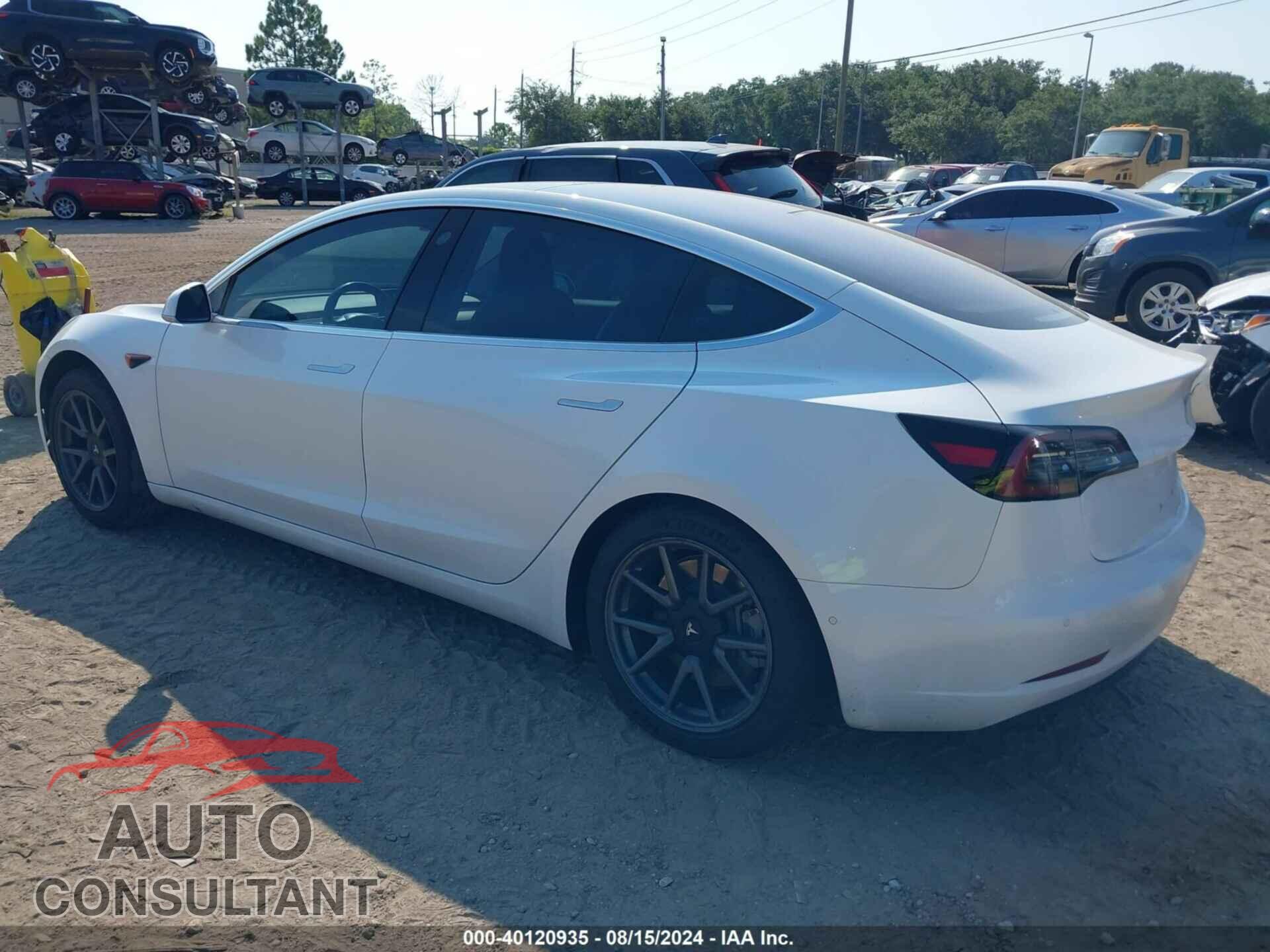 TESLA MODEL 3 2018 - 5YJ3E1EA2JF042307