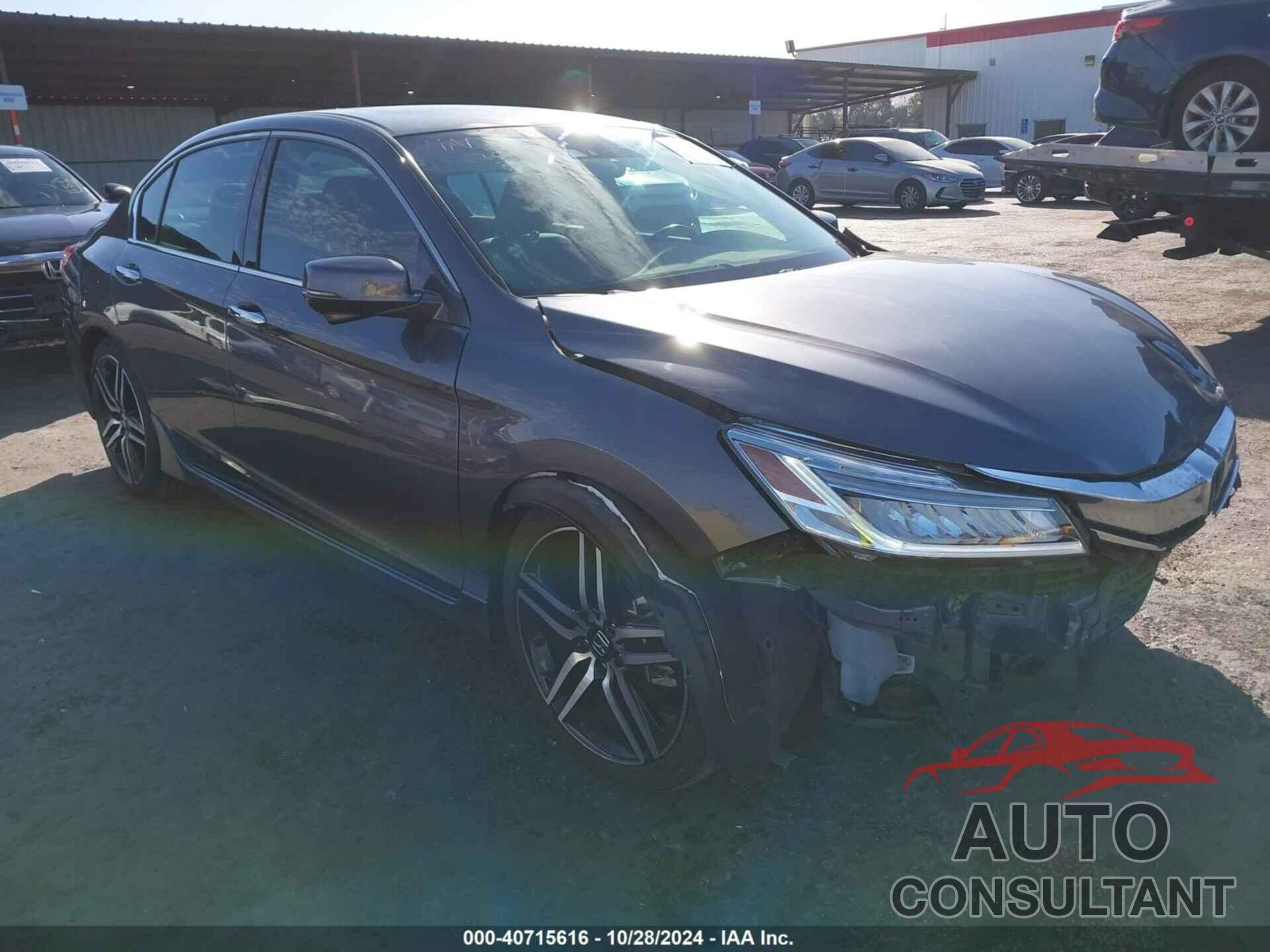 HONDA ACCORD 2017 - 1HGCR3F95HA017572
