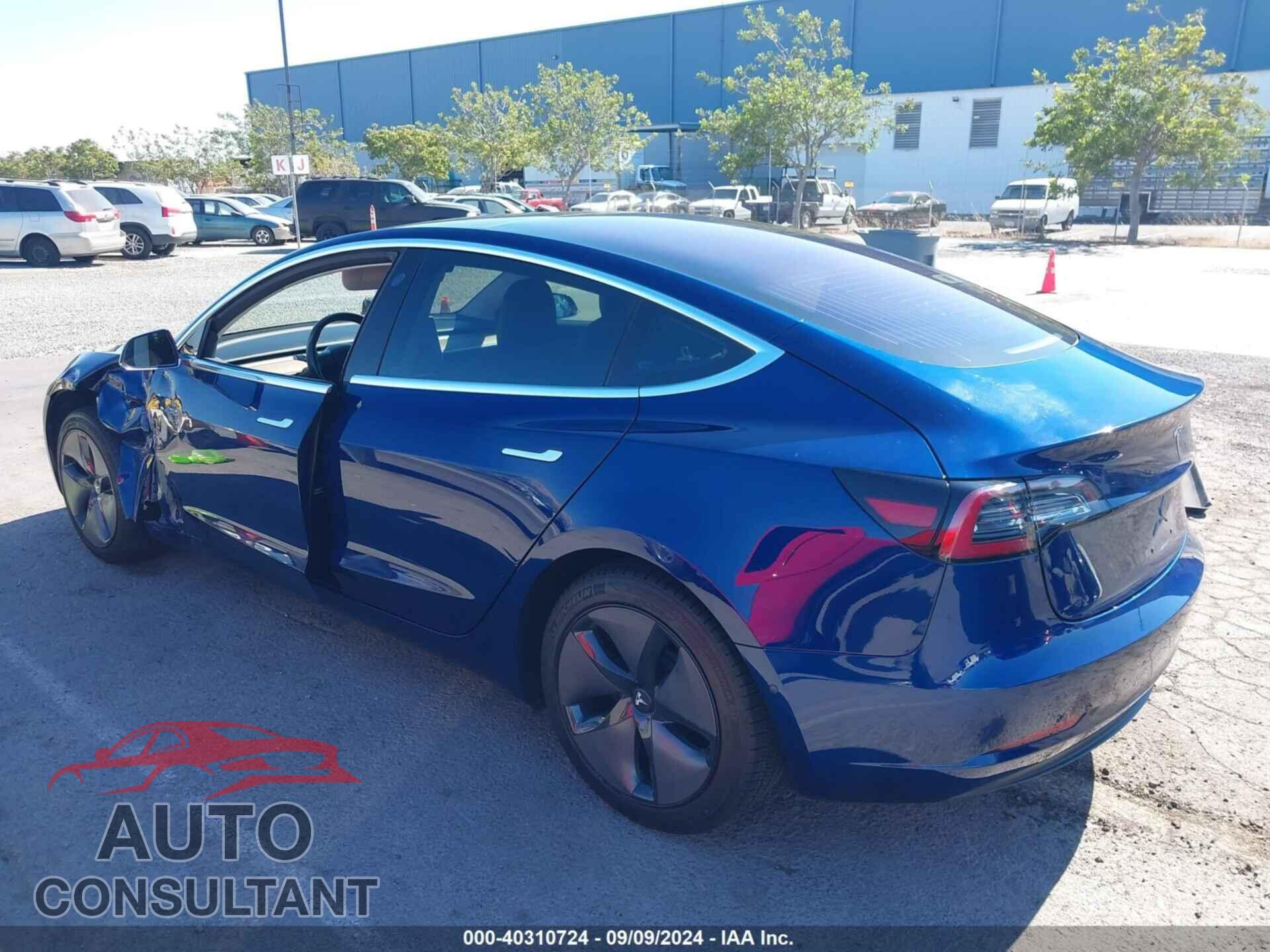TESLA MODEL 3 2018 - 5YJ3E1EA0JF004302