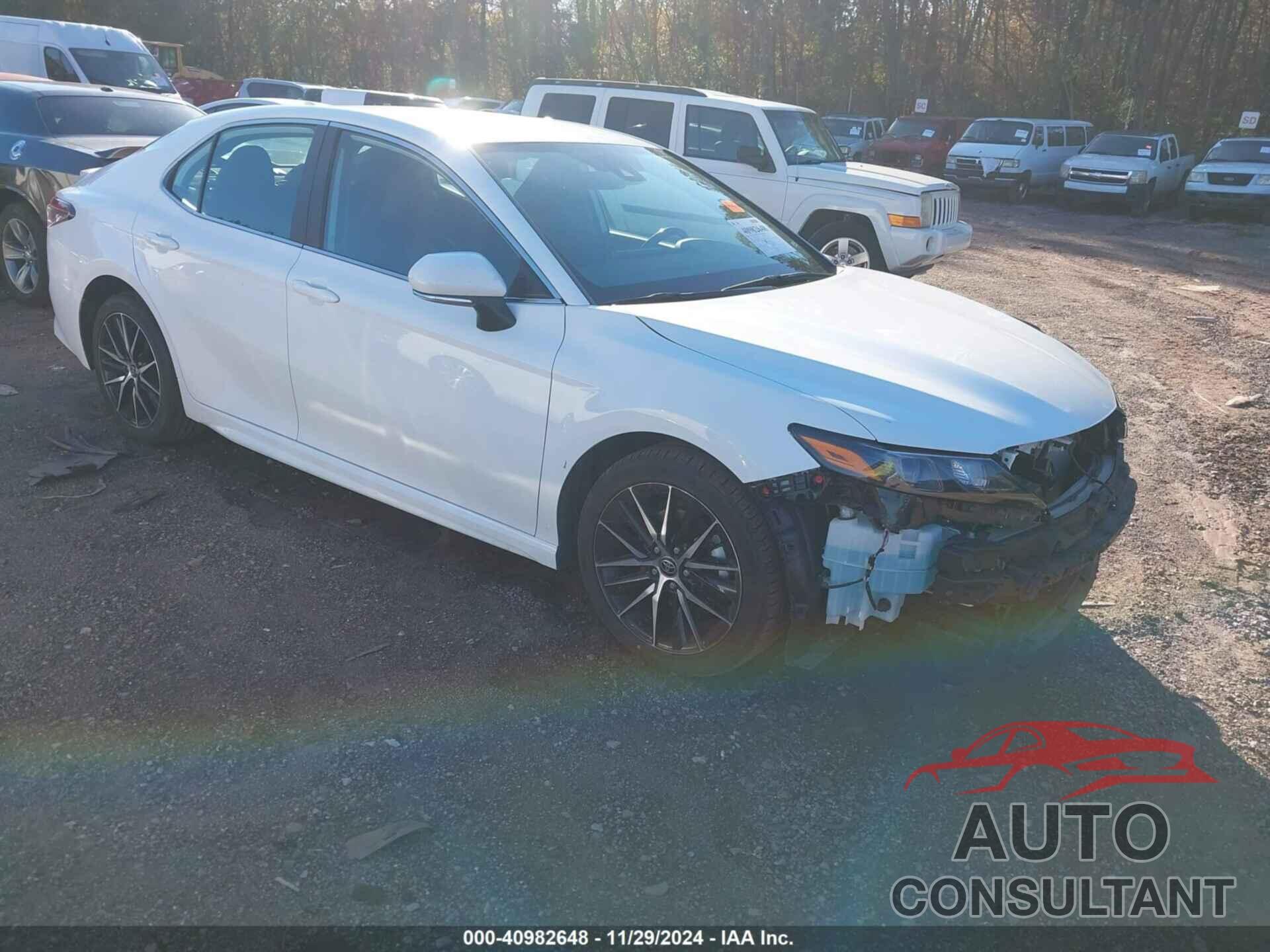 TOYOTA CAMRY 2022 - 4T1G11AK7NU071306