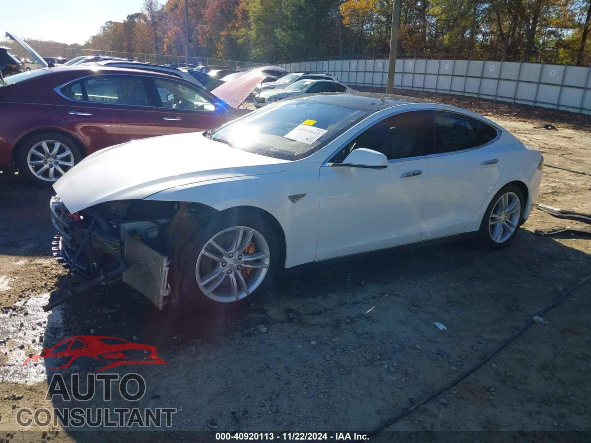TESLA MODEL S 2015 - 5YJSA1S26FF084796
