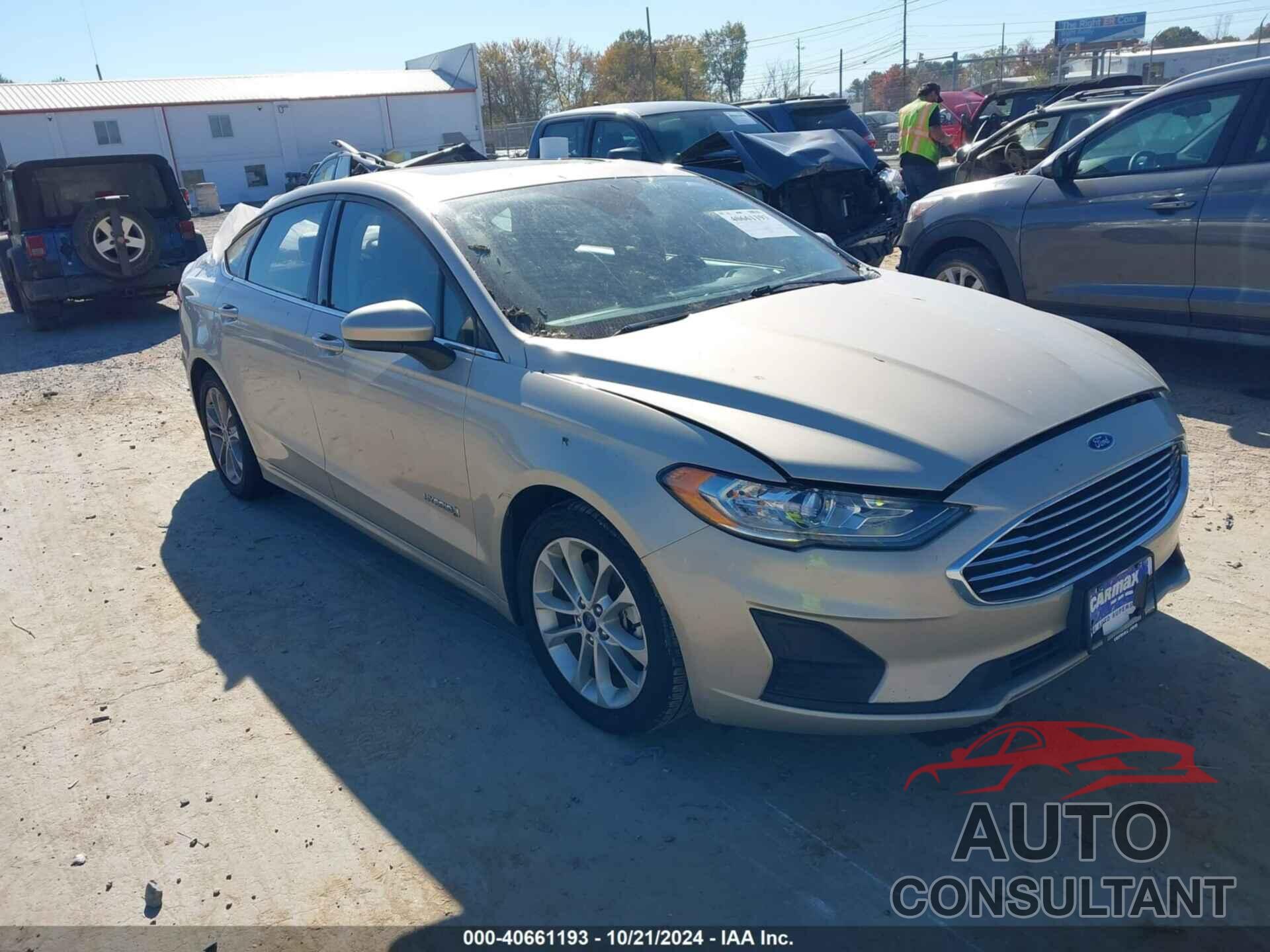 FORD FUSION HYBRID 2019 - 3FA6P0LU5KR273450