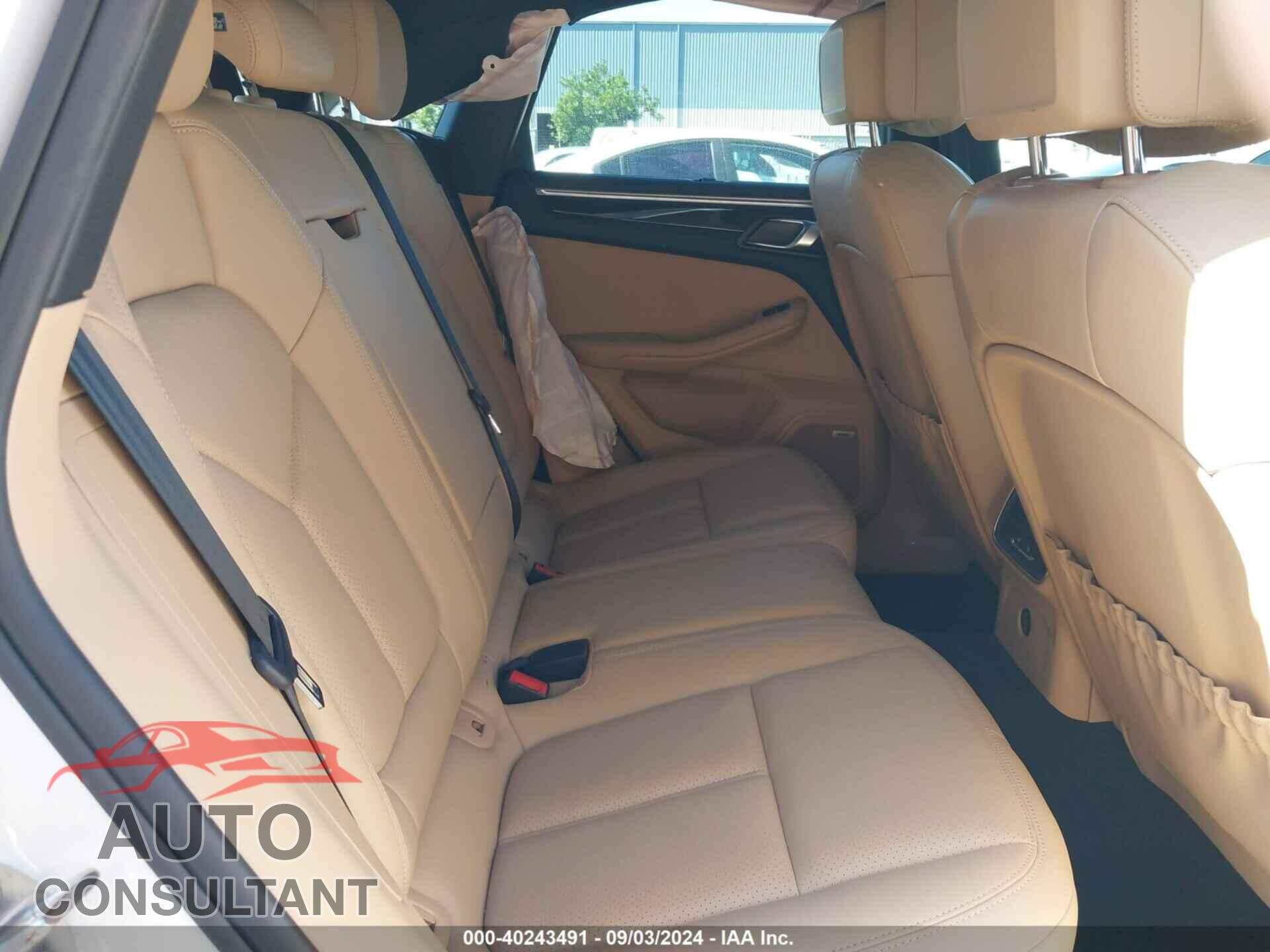 PORSCHE MACAN 2017 - WP1AB2A57HLB21041