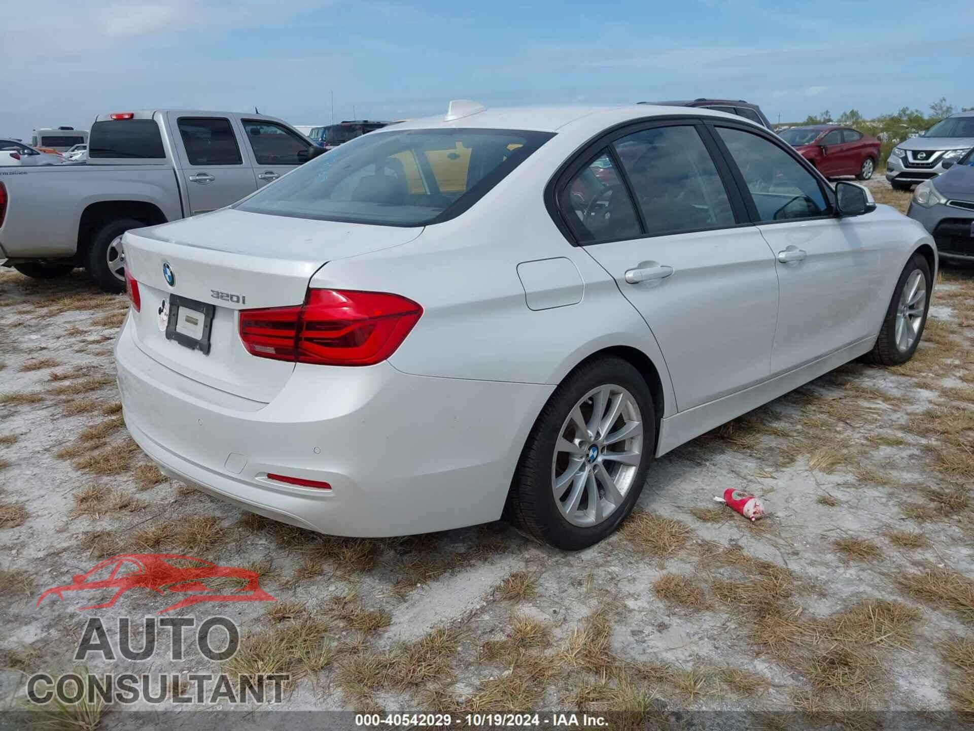 BMW 320I 2016 - WBA8E1G53GNU11799
