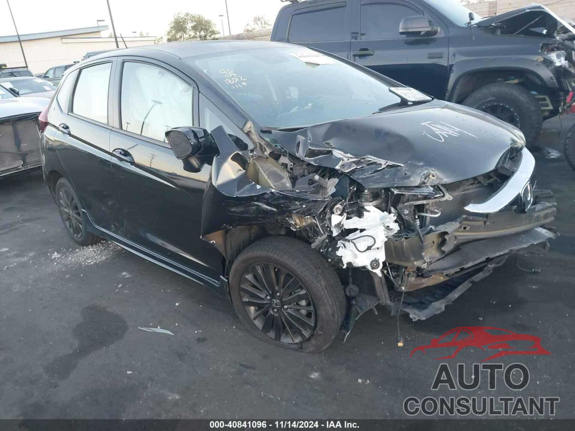 HONDA FIT 2018 - 3HGGK5H69JM731119