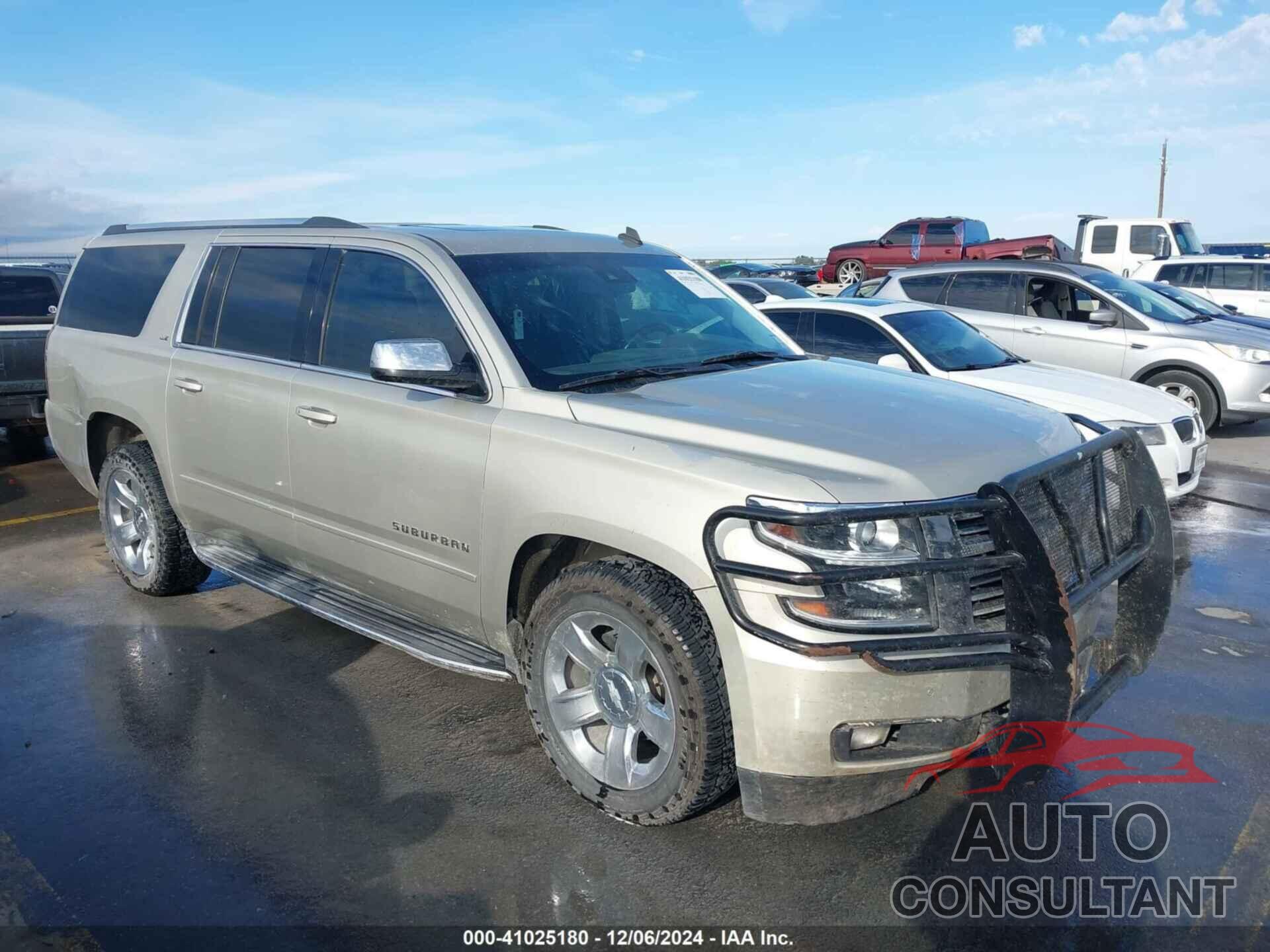 CHEVROLET SUBURBAN 1500 2015 - 1GNSCKKC2FR255344