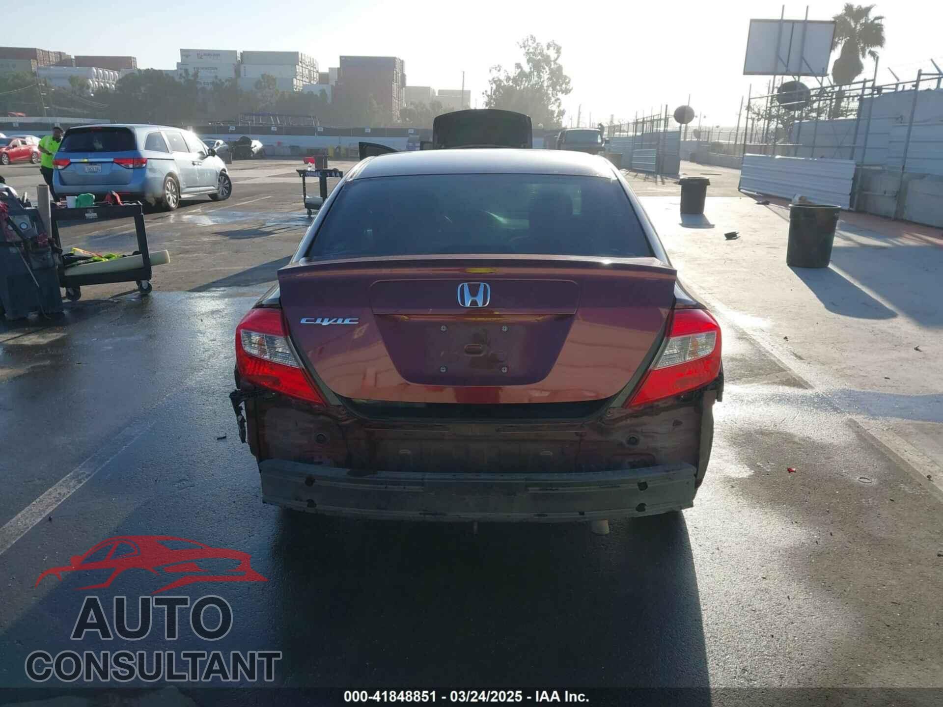HONDA CIVIC 2012 - 2HGFB2F57CH559632