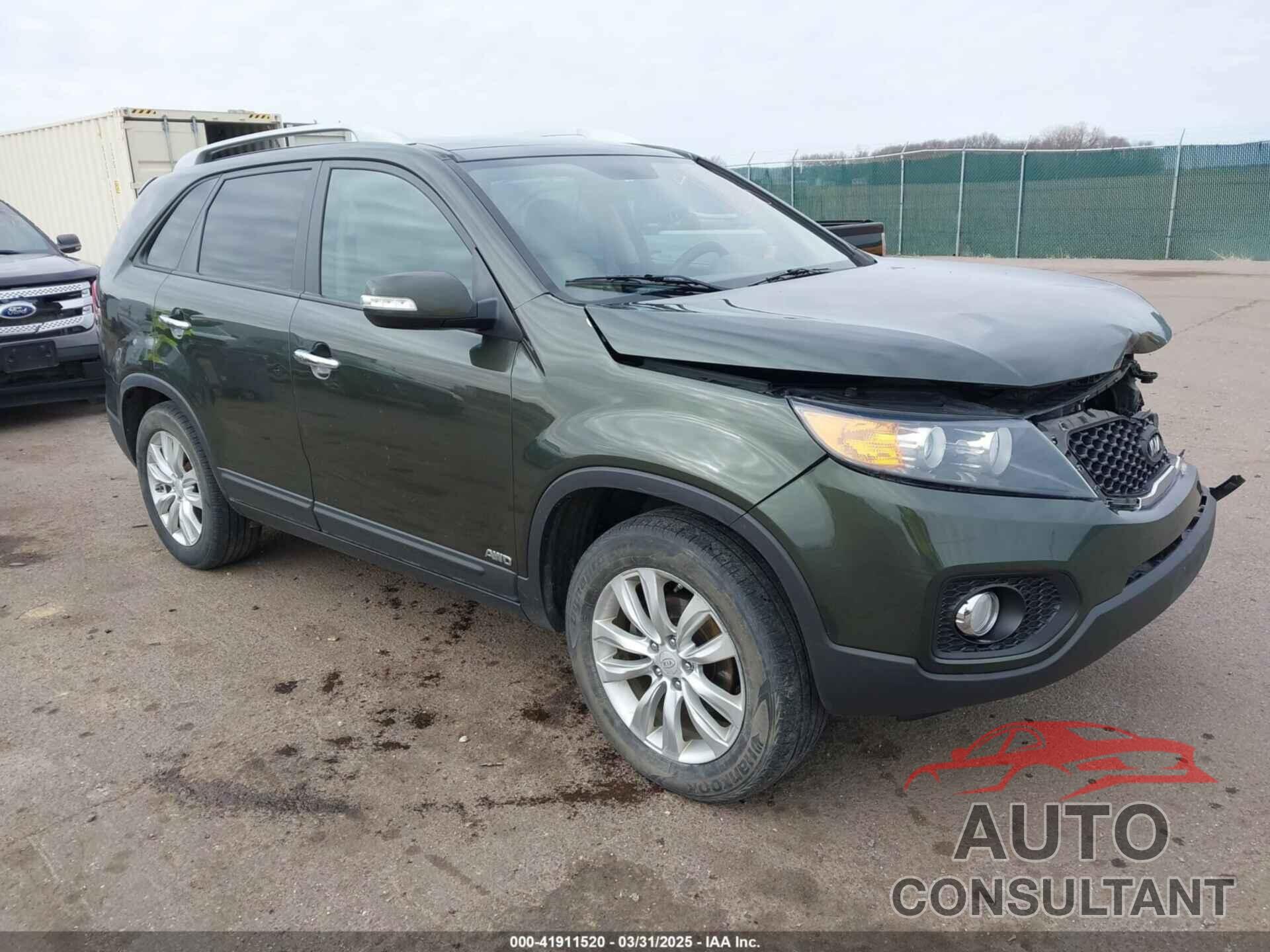KIA SORENTO 2011 - 5XYKUDA25BG107174