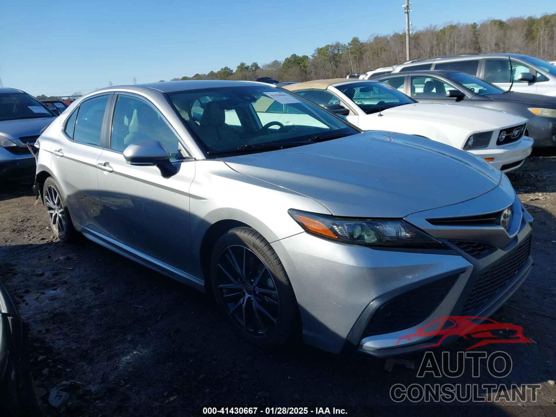 TOYOTA CAMRY 2021 - 4T1T11AK3MU487589